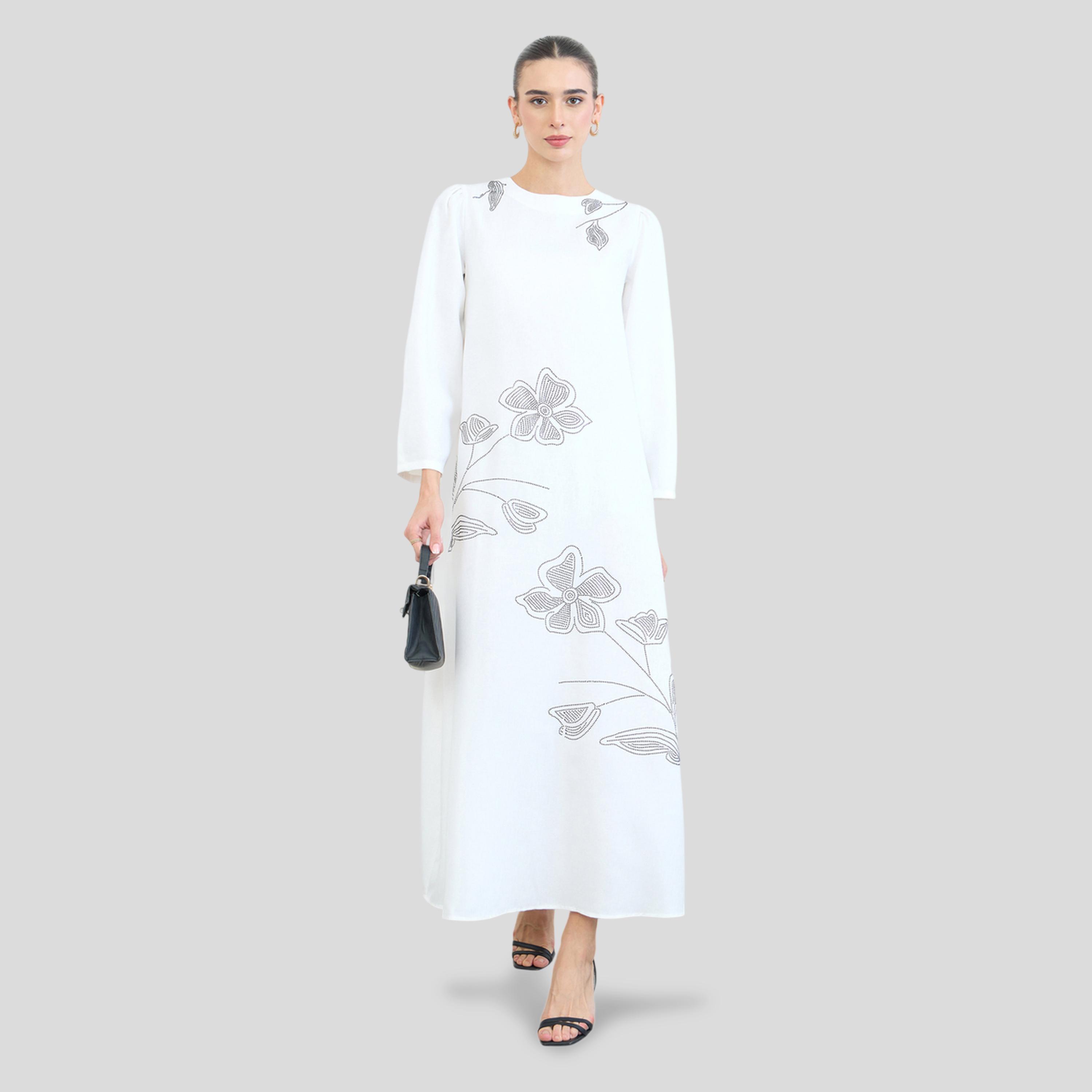 Amirah X Styli Off White Jalabiya with Floral Embellishments-women-arabicclothing-jalabiyas-image-2