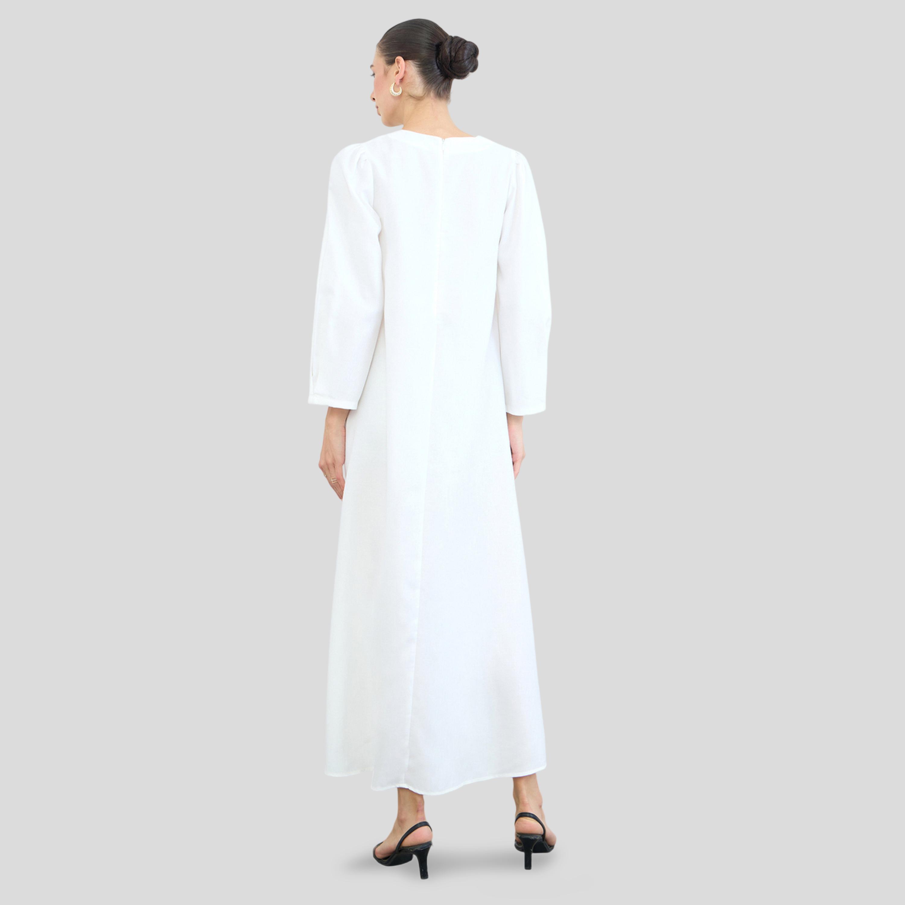 Amirah X Styli Off White Jalabiya with Floral Embellishments-women-arabicclothing-jalabiyas-image-5