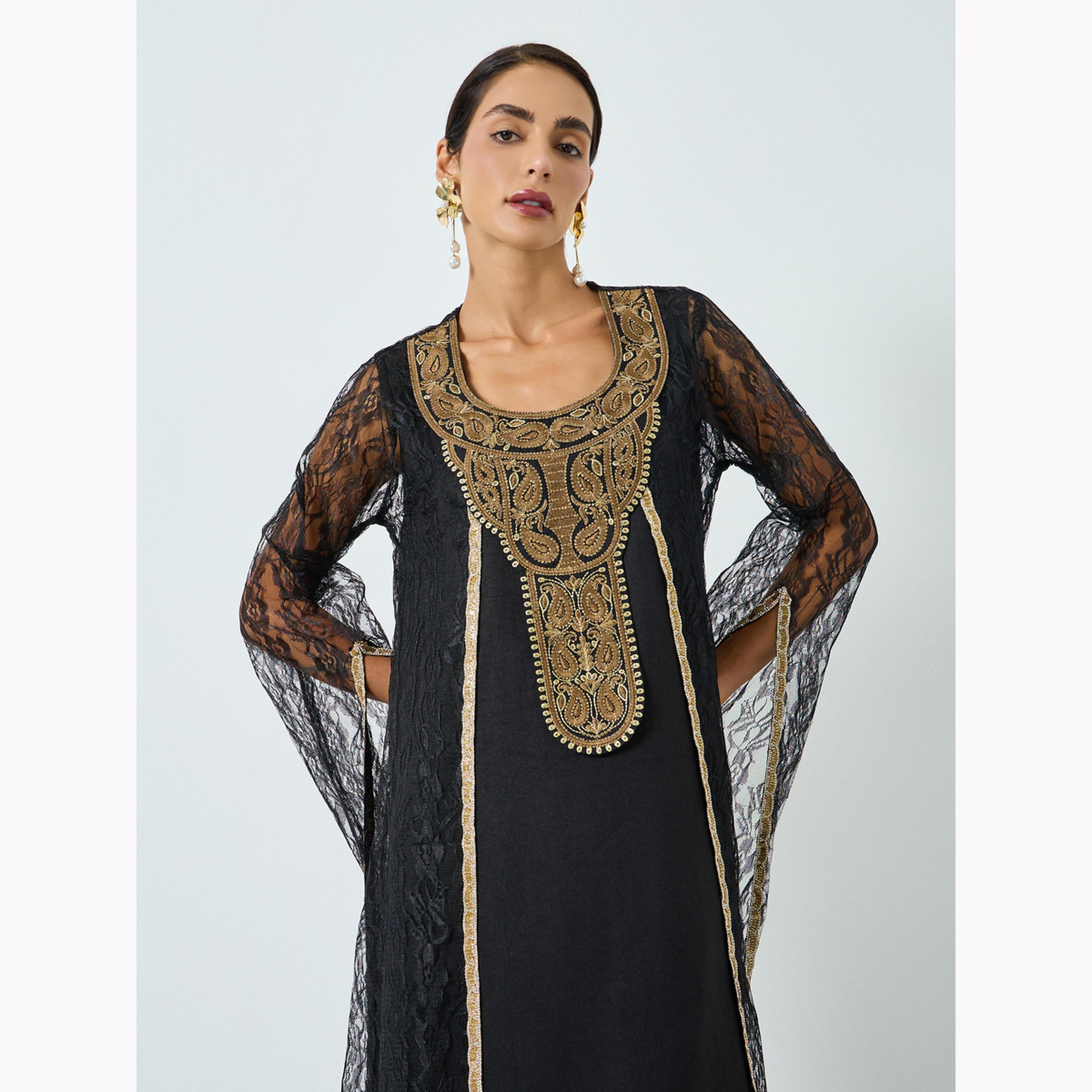 جلابية بتطريز خيوط وأكمام بفتحة-women-arabicclothing-jalabiyas-image-2