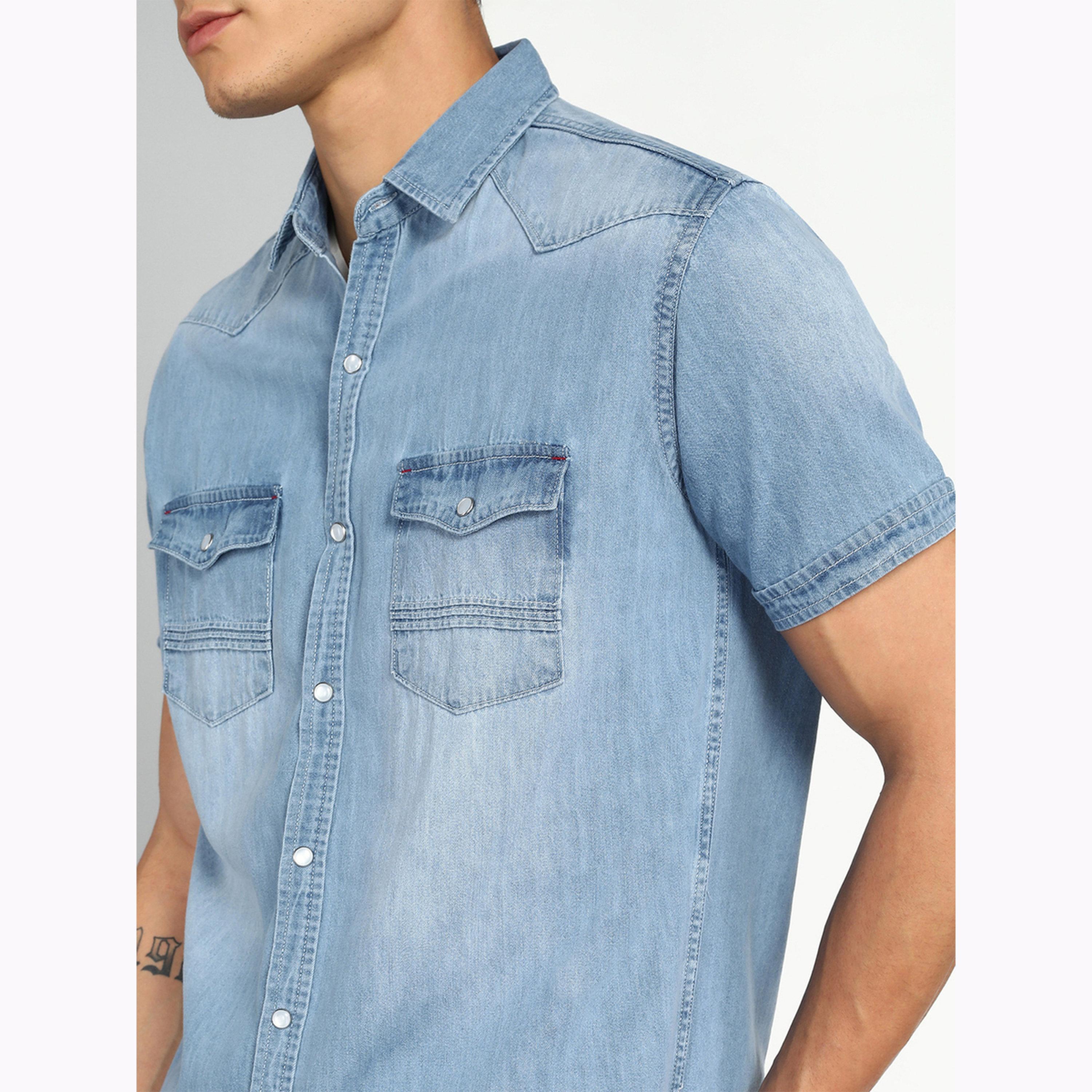 قميص دنيم رجالي سماوي بأزرار-men-clothing-shirts-image-6