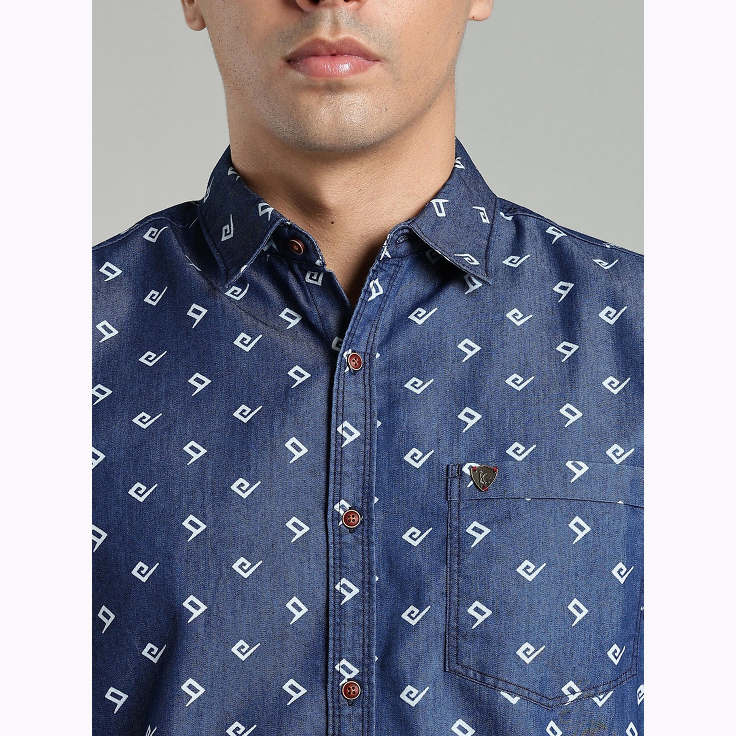 قميص دنيم رجالي بطبعة هندسية-men-clothing-shirts-image-6