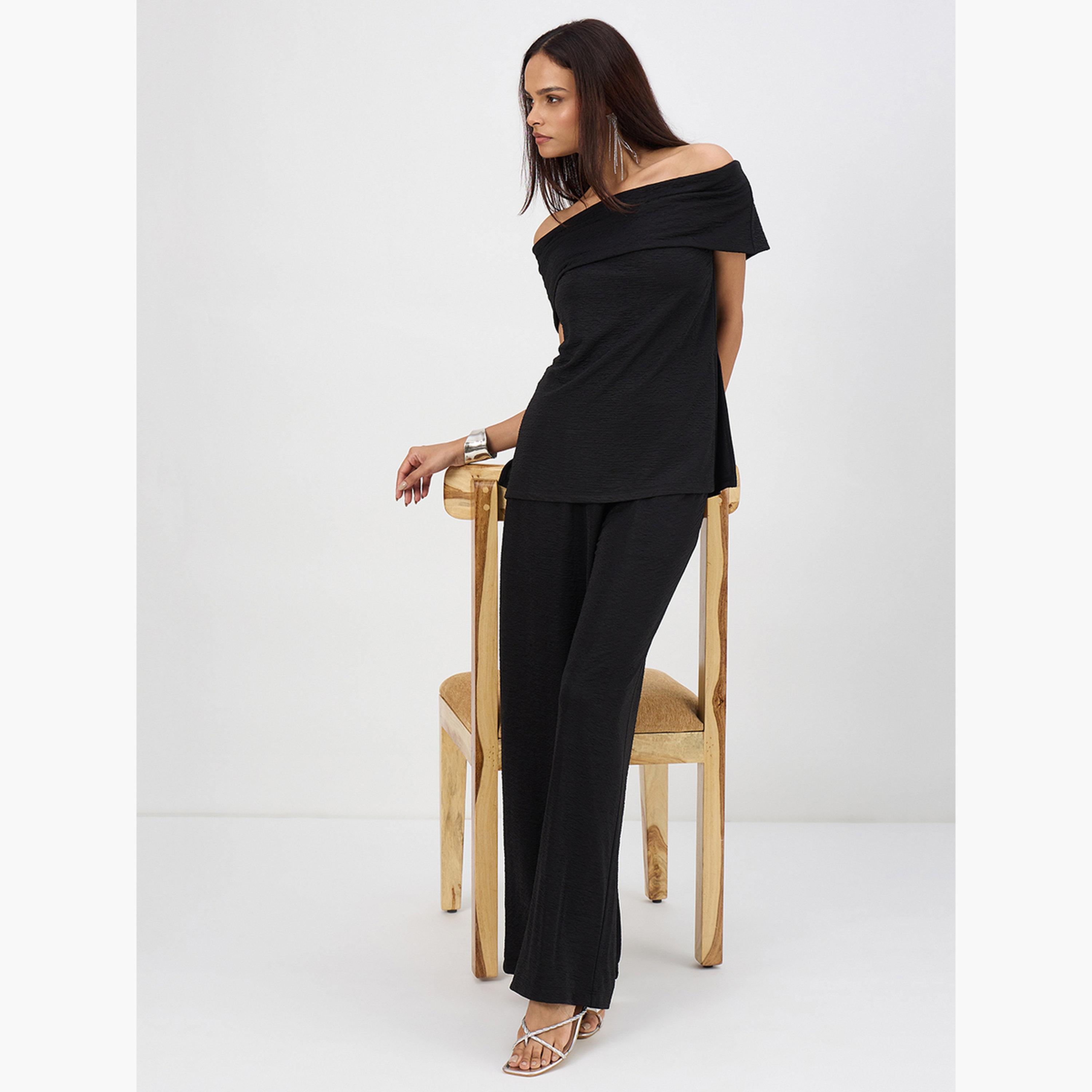 طقم بلوزة بأكتاف مكشوفة وبنطال-women-clothing-coordsets-image-4