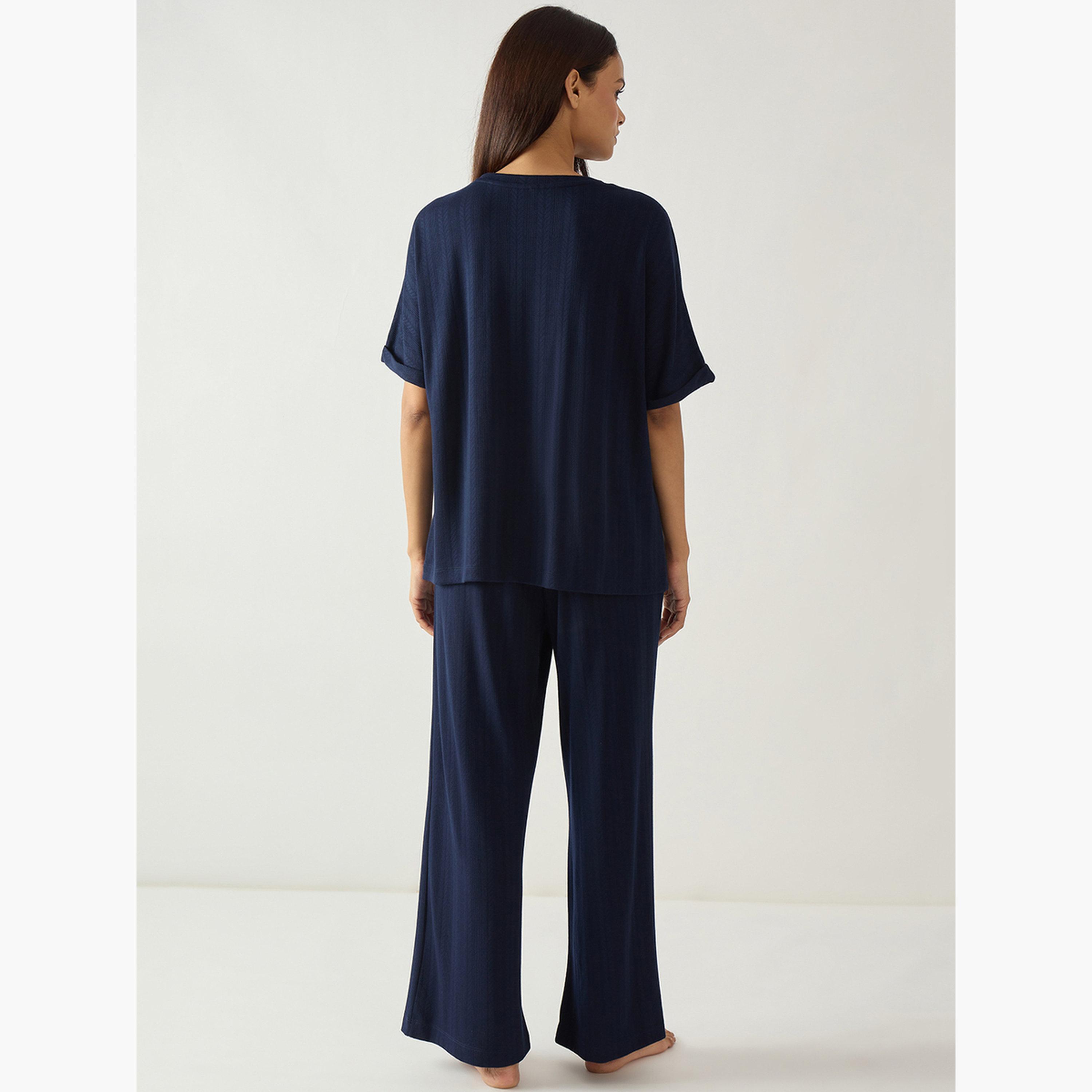 طقم ملابس منزلية بلوزة وبنطلون قصة مريحة-women-clothing-nightwear-pyjamas-longsets-image-2