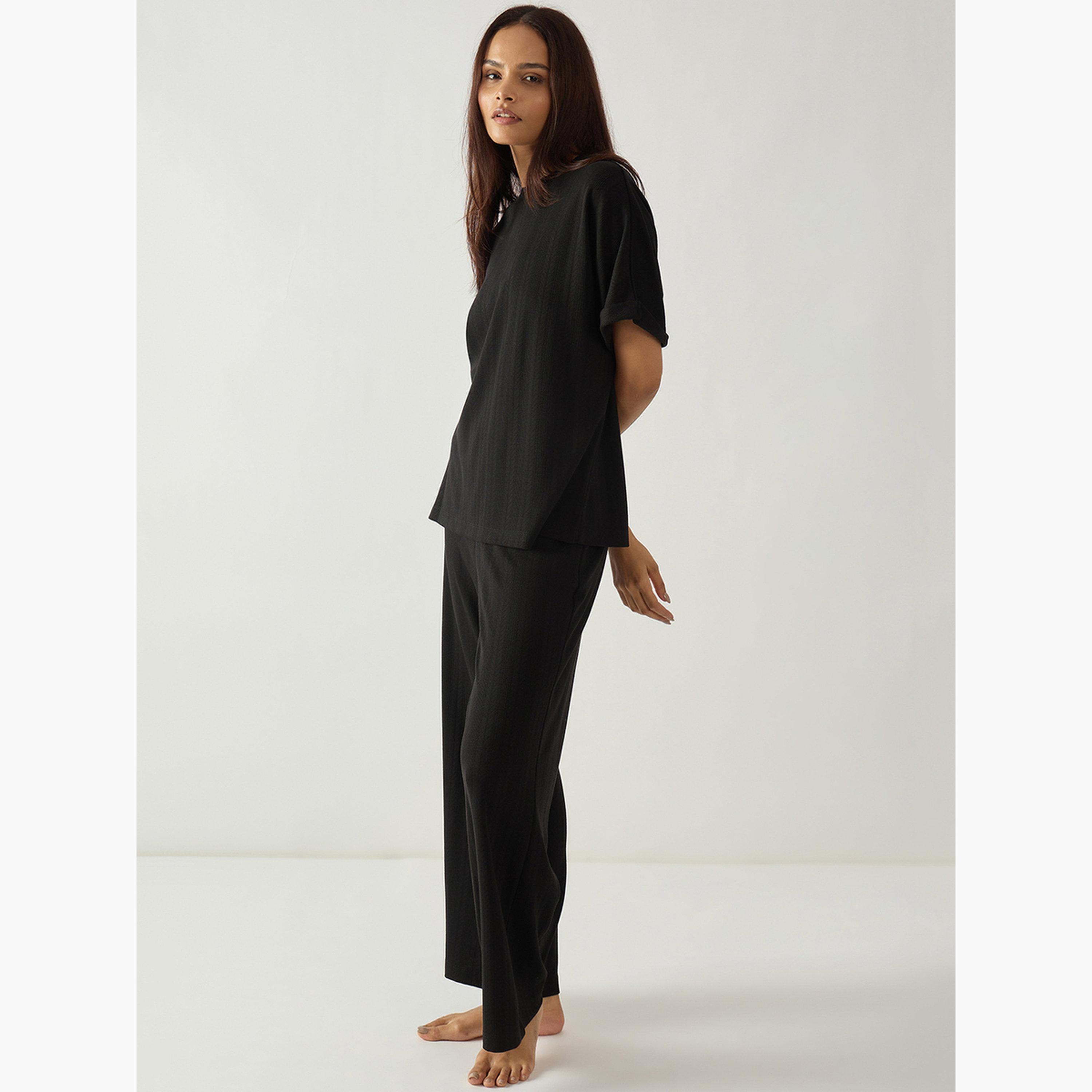 طقم ملابس منزلية بلوزة وبنطلون قصة مريحة-women-clothing-nightwear-pyjamas-longsets-image-4