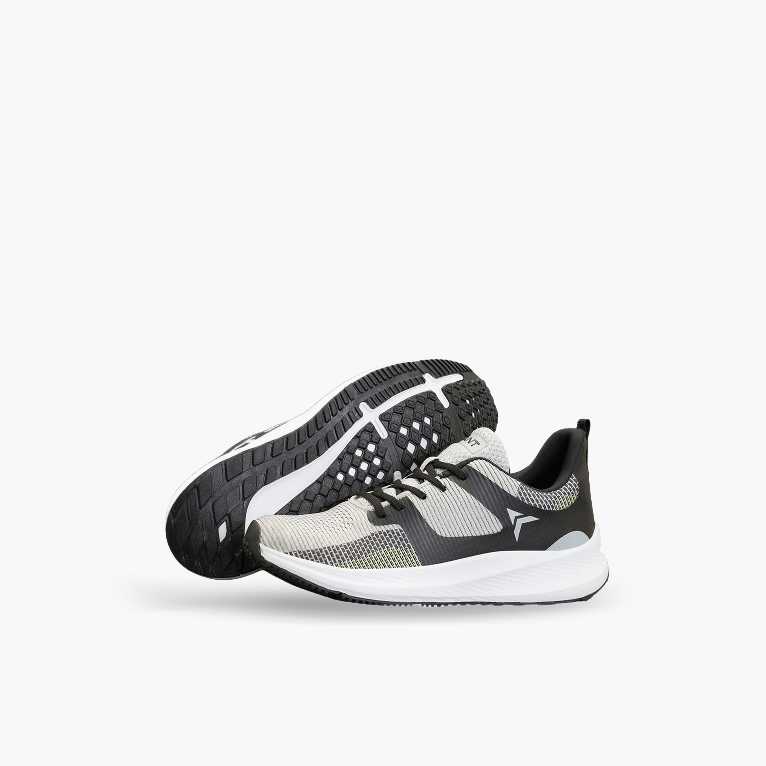 حذاء للجري بتفاصيل شعار ورباط غلق-men-shoes-sneakers-image-6