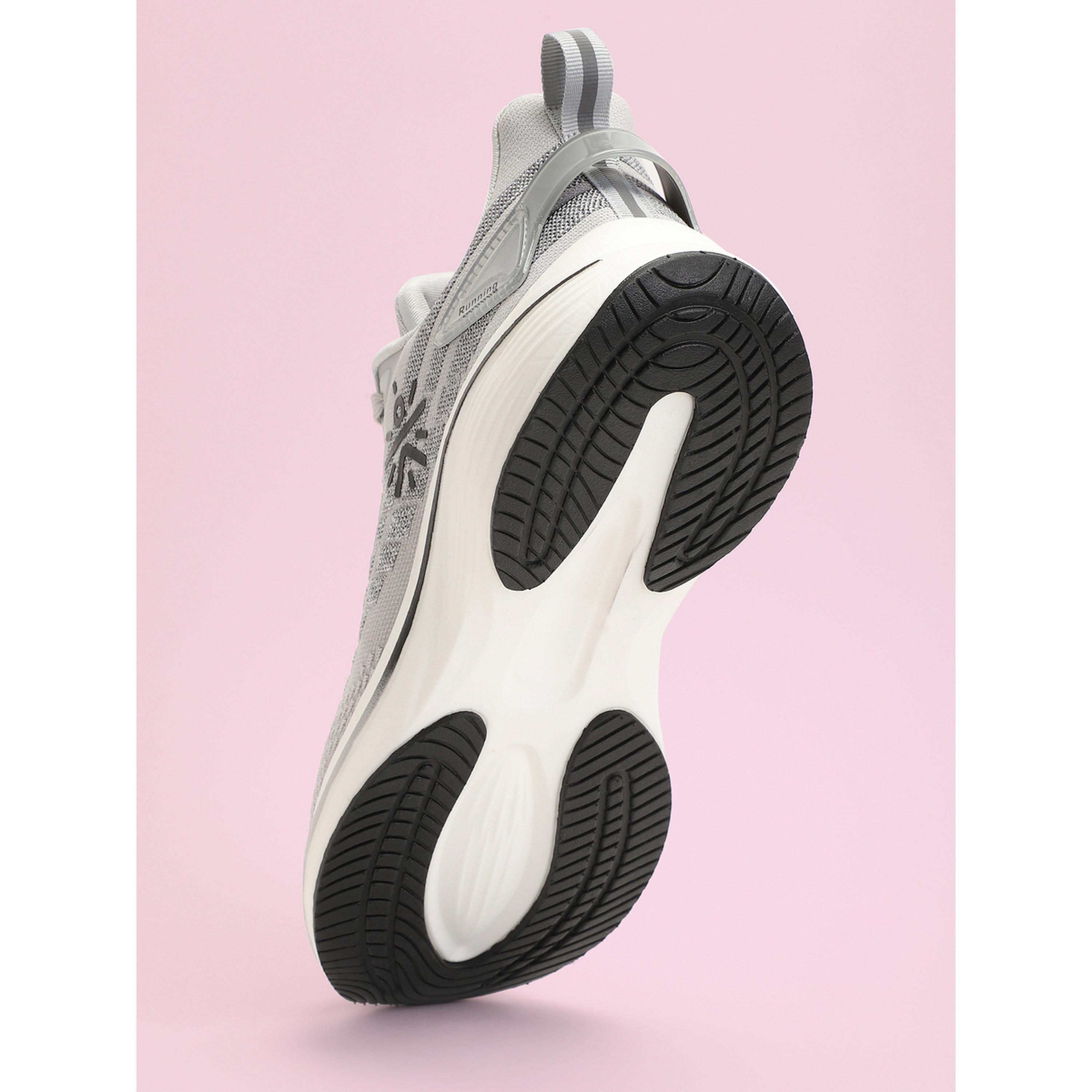 حذاء سنيكرز للجري مزين بشعار-men-shoes-sneakers-image-5