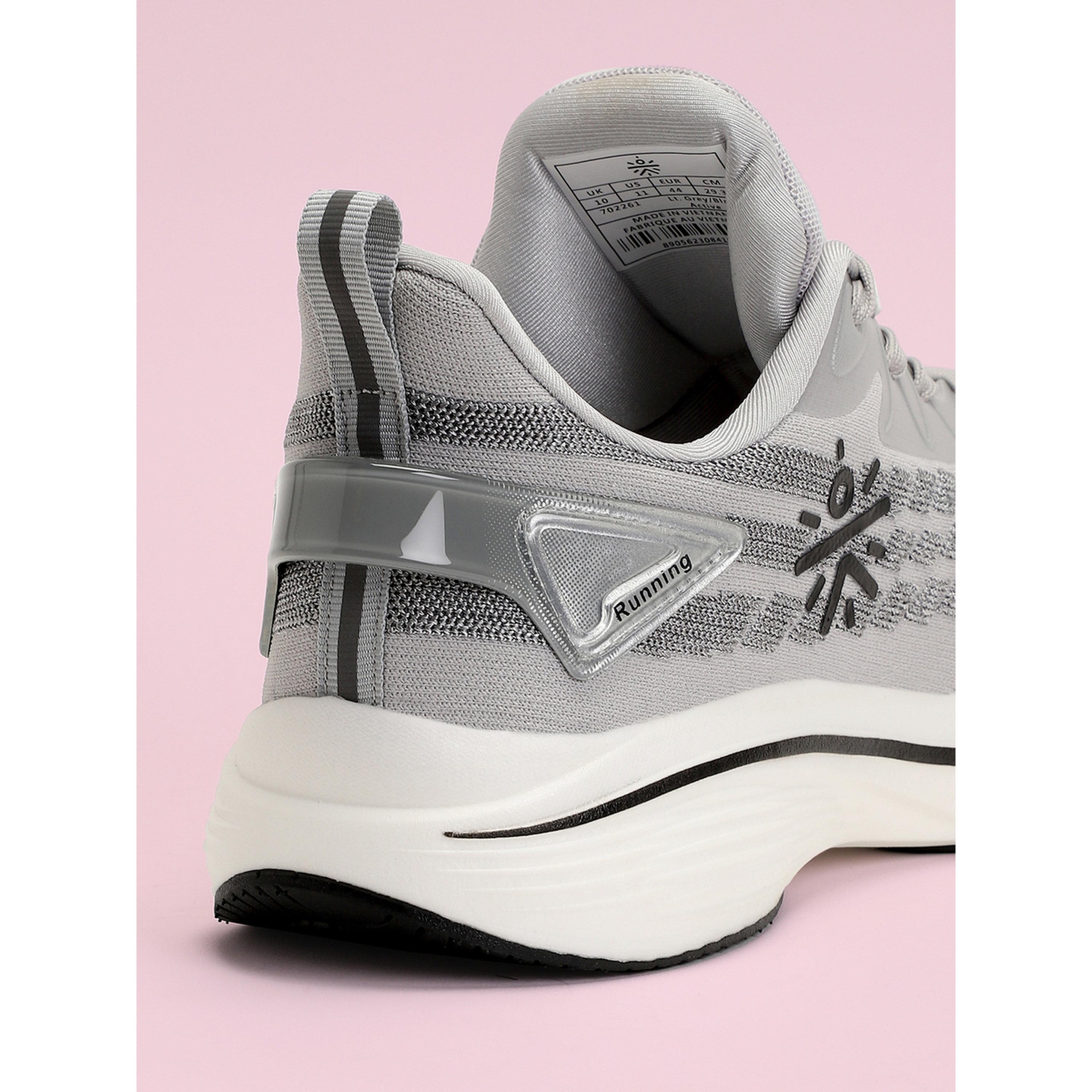حذاء سنيكرز للجري مزين بشعار-men-shoes-sneakers-image-6