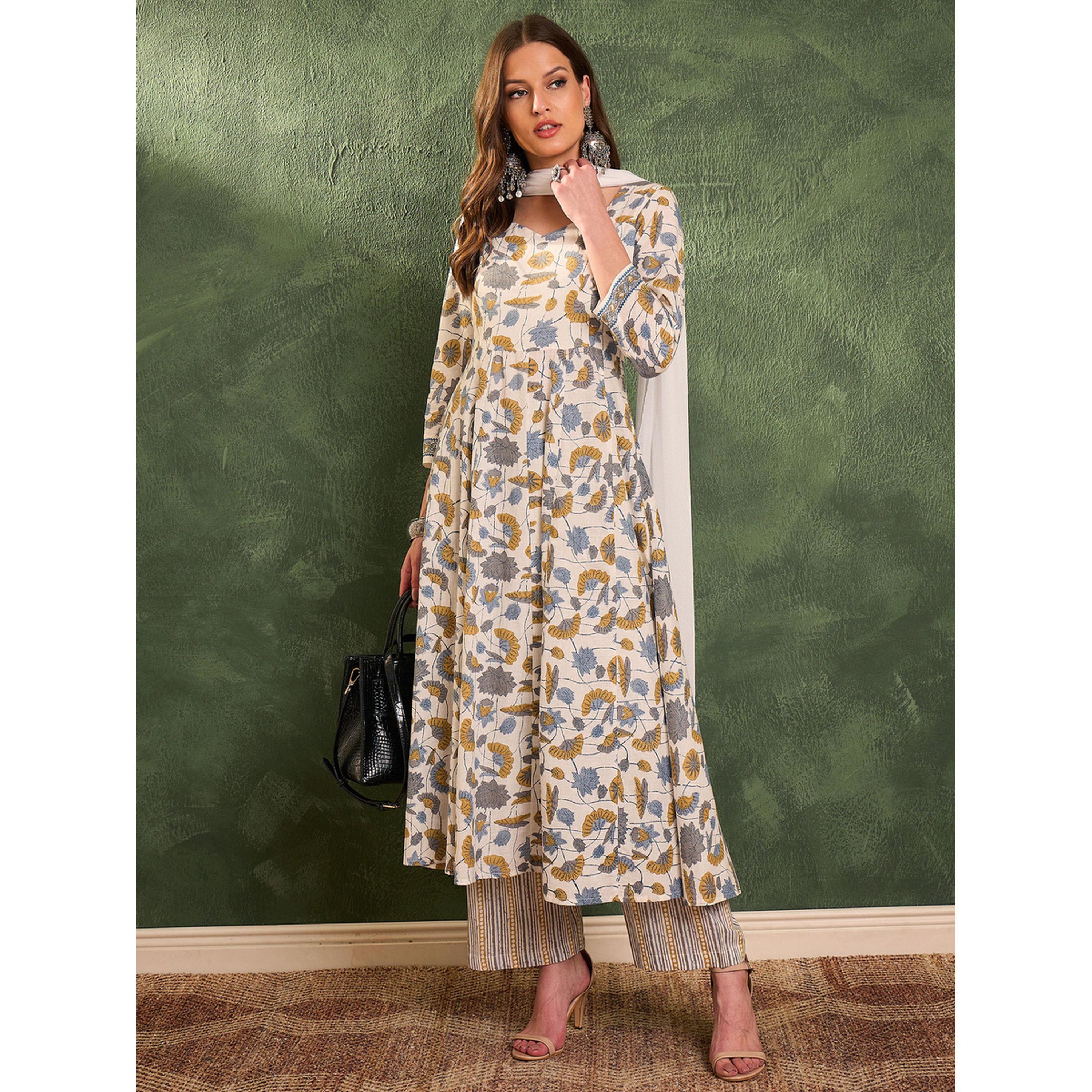 طقم كورتا أناركالي بنقشة زهور مع بنطال ووشاح-women-clothing-coordsets-image-2