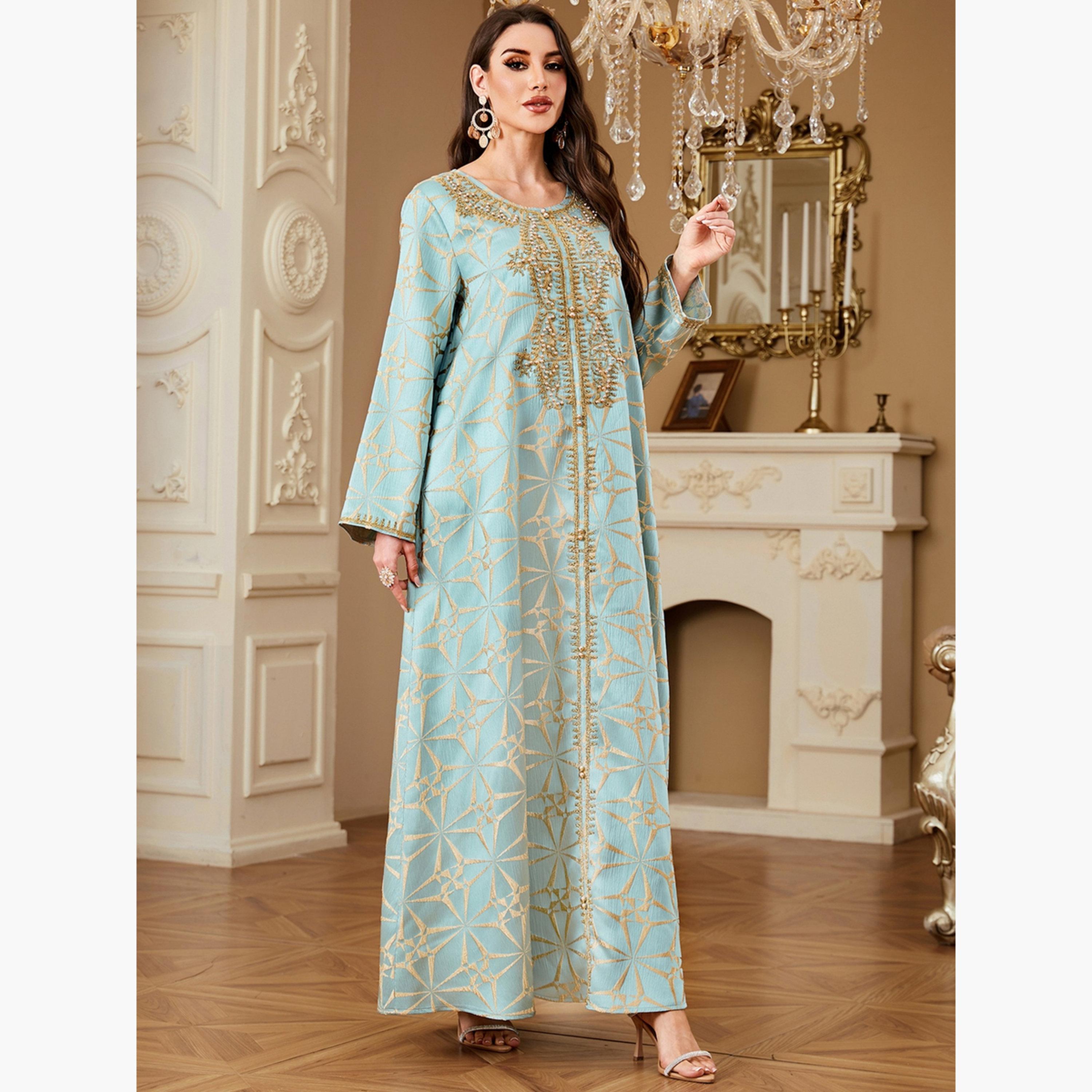 جلابية بتفاصيل لؤلؤ صناعي وقماش بارز الملمس-women-arabicclothing-jalabiyas-image-5