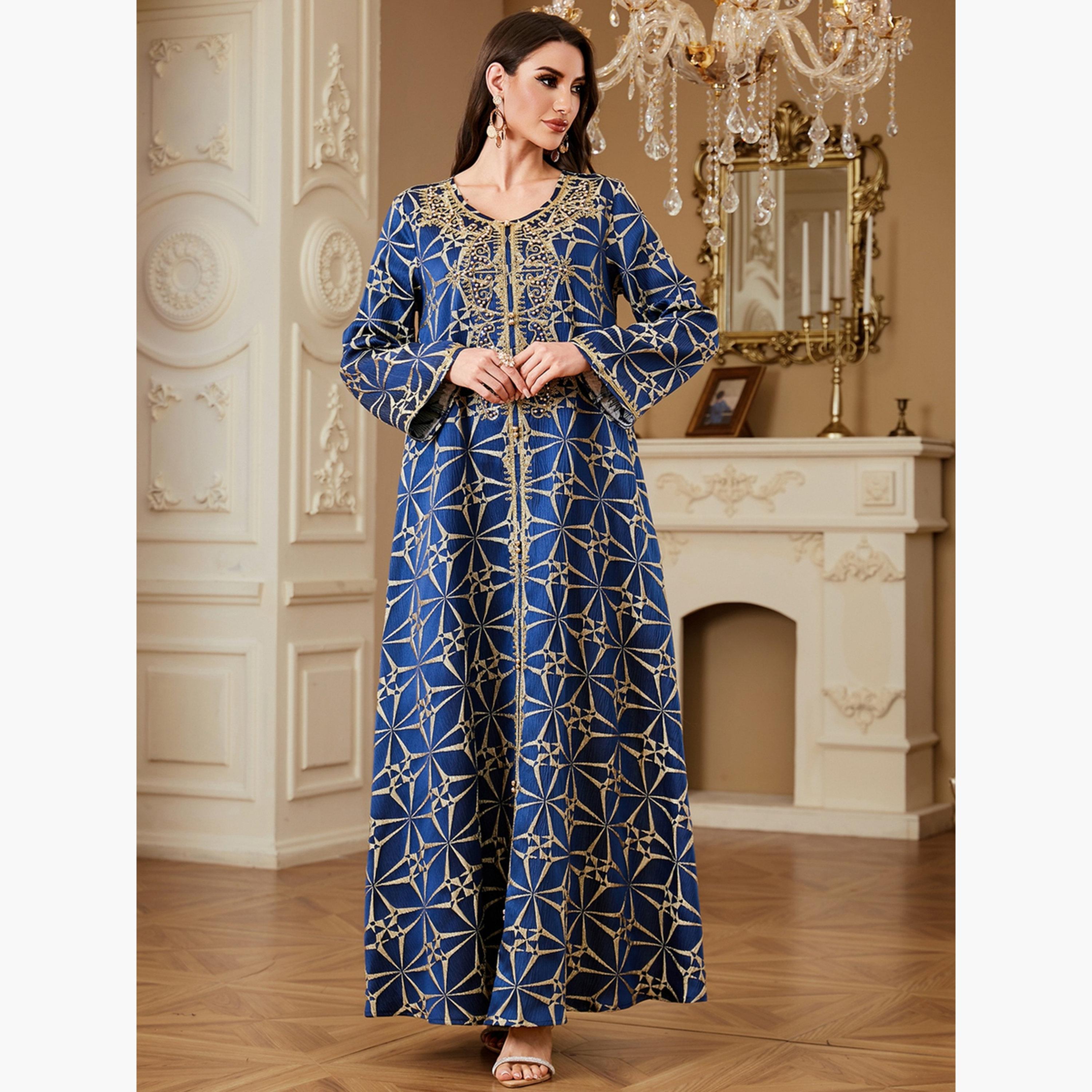 جلابية بحافة واسعة مطرزة طويلة وقماش بارز الملمس-women-arabicclothing-jalabiyas-image-2