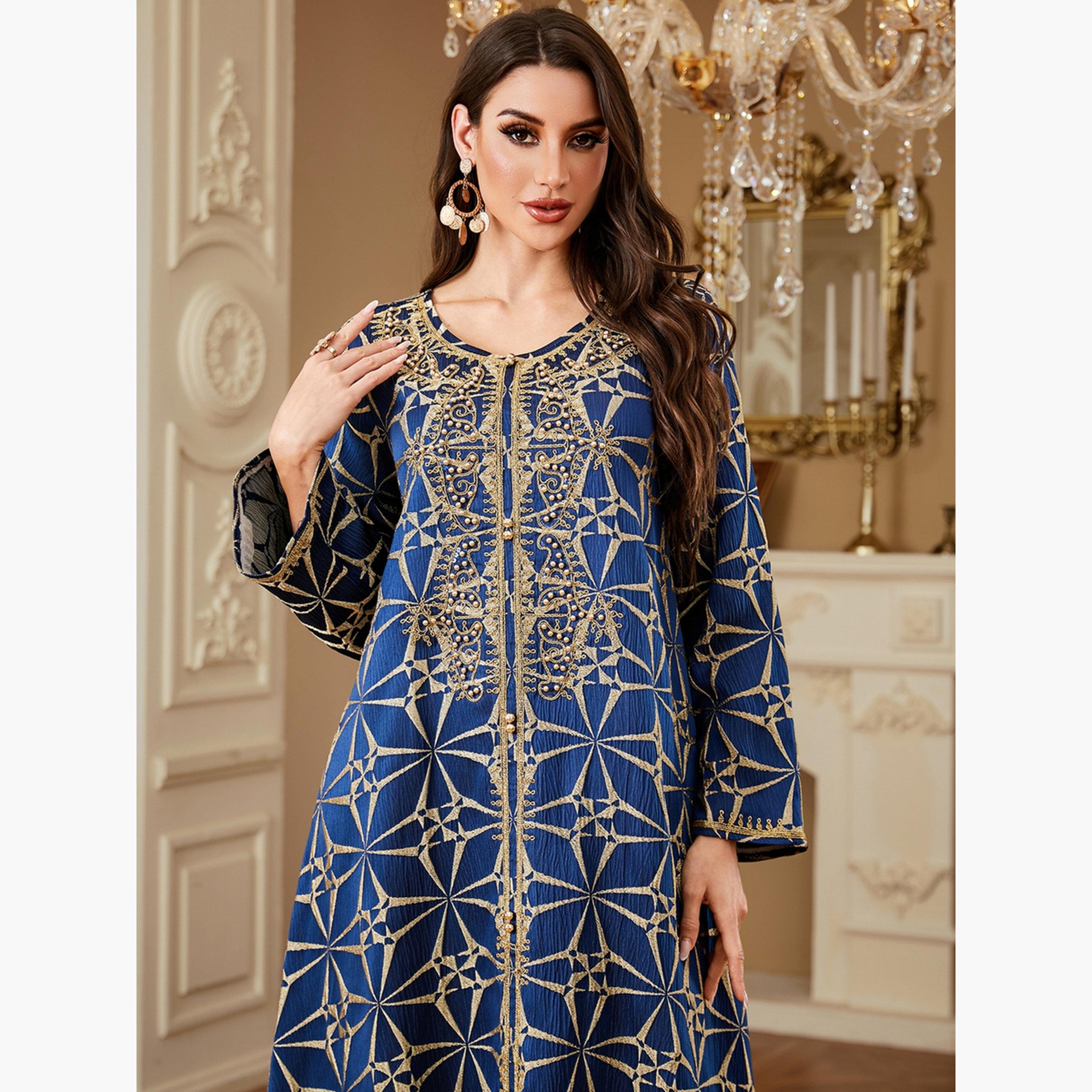 جلابية بحافة واسعة مطرزة طويلة وقماش بارز الملمس-women-arabicclothing-jalabiyas-image-3