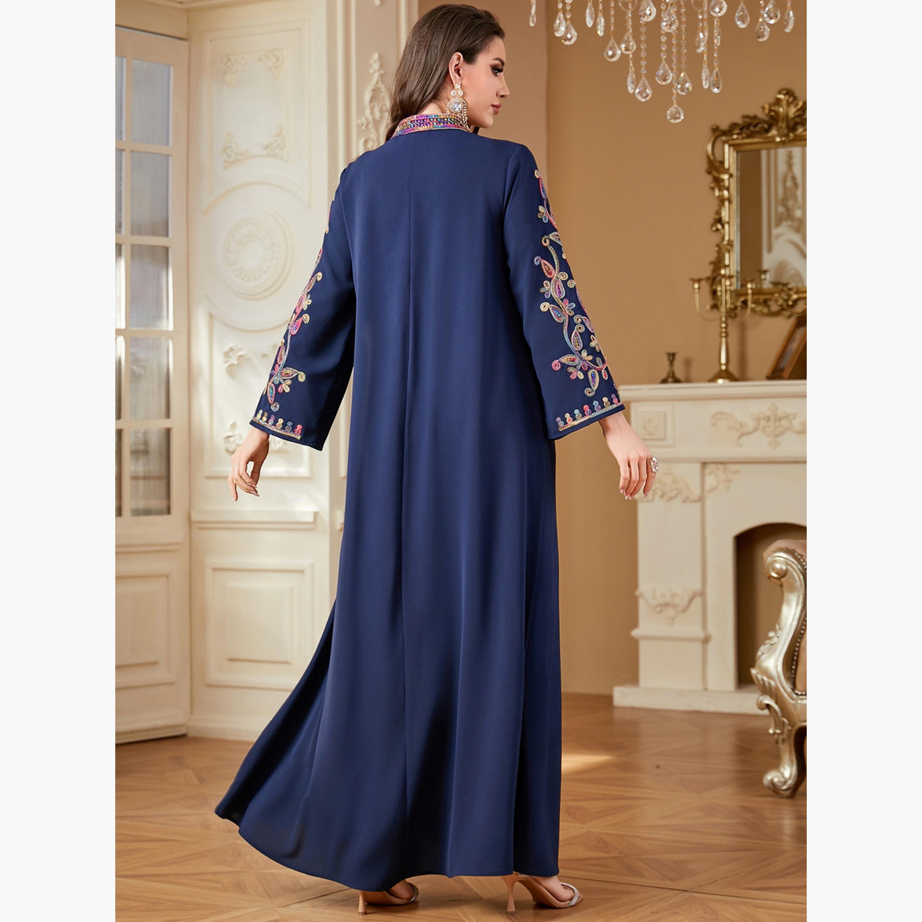 جلابية مطرزة بتفاصيل رقعة ترتر-women-arabicclothing-jalabiyas-image-5