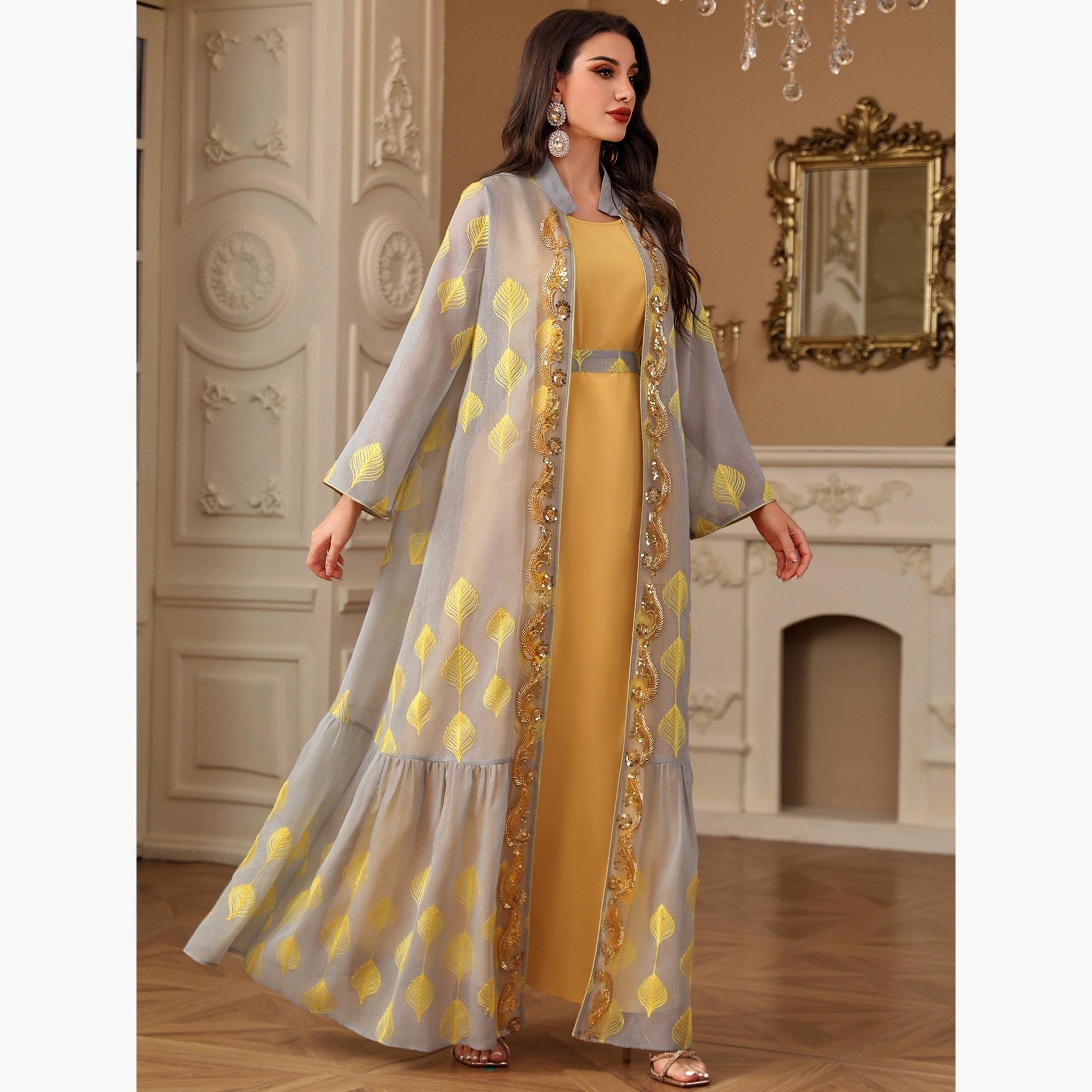 طقم كيمونو بحزام وتفاصيل ترتر مع فستان-women-arabicclothing-sets-image-3