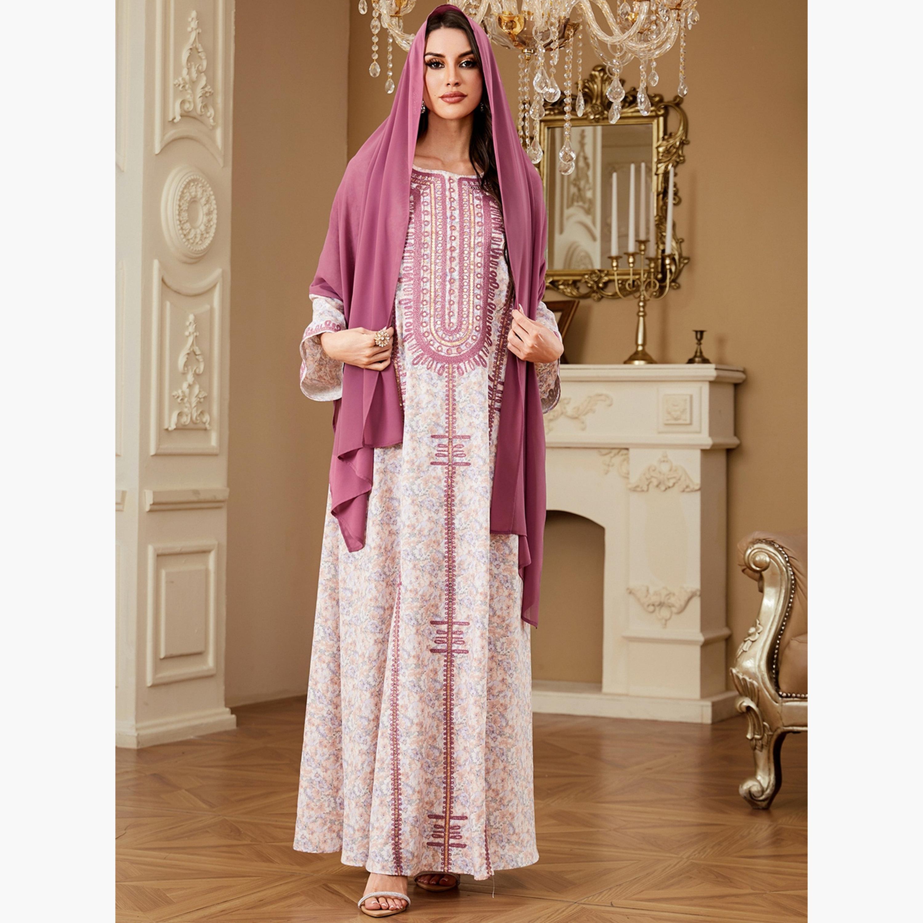 جلابية بتفاصيل مطرزة وطبعة زهور مع حجاب-women-arabicclothing-jalabiyas-image-4