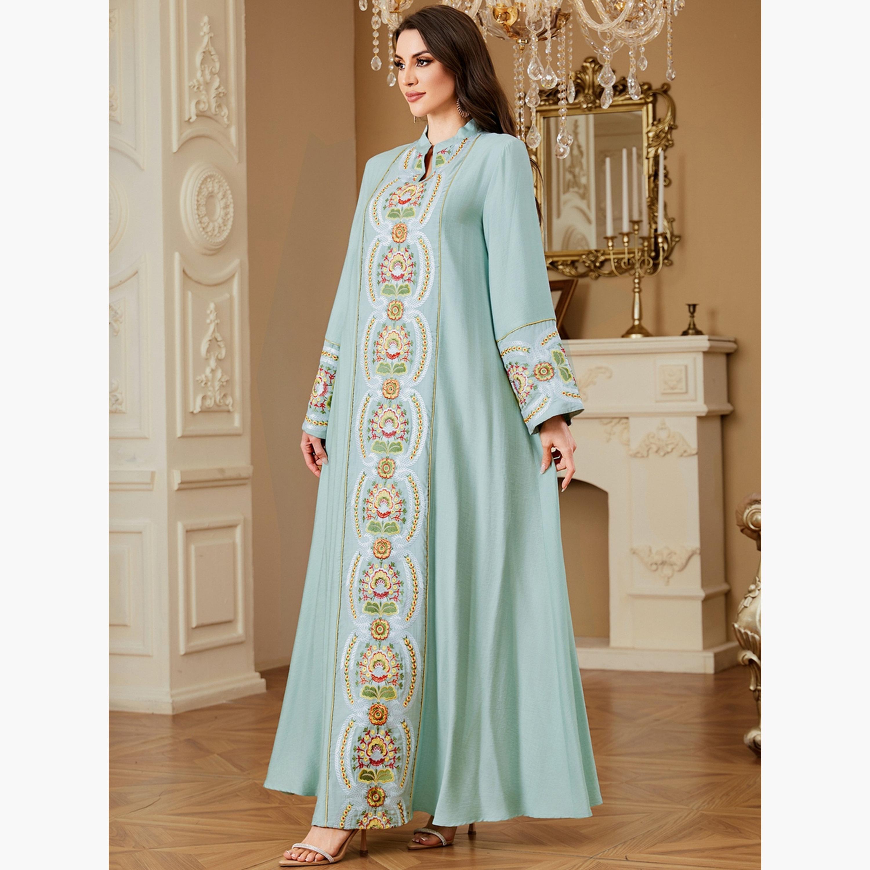 جلابية بأكمام طويلة وتفاصيل مزينة-women-arabicclothing-jalabiyas-image-2