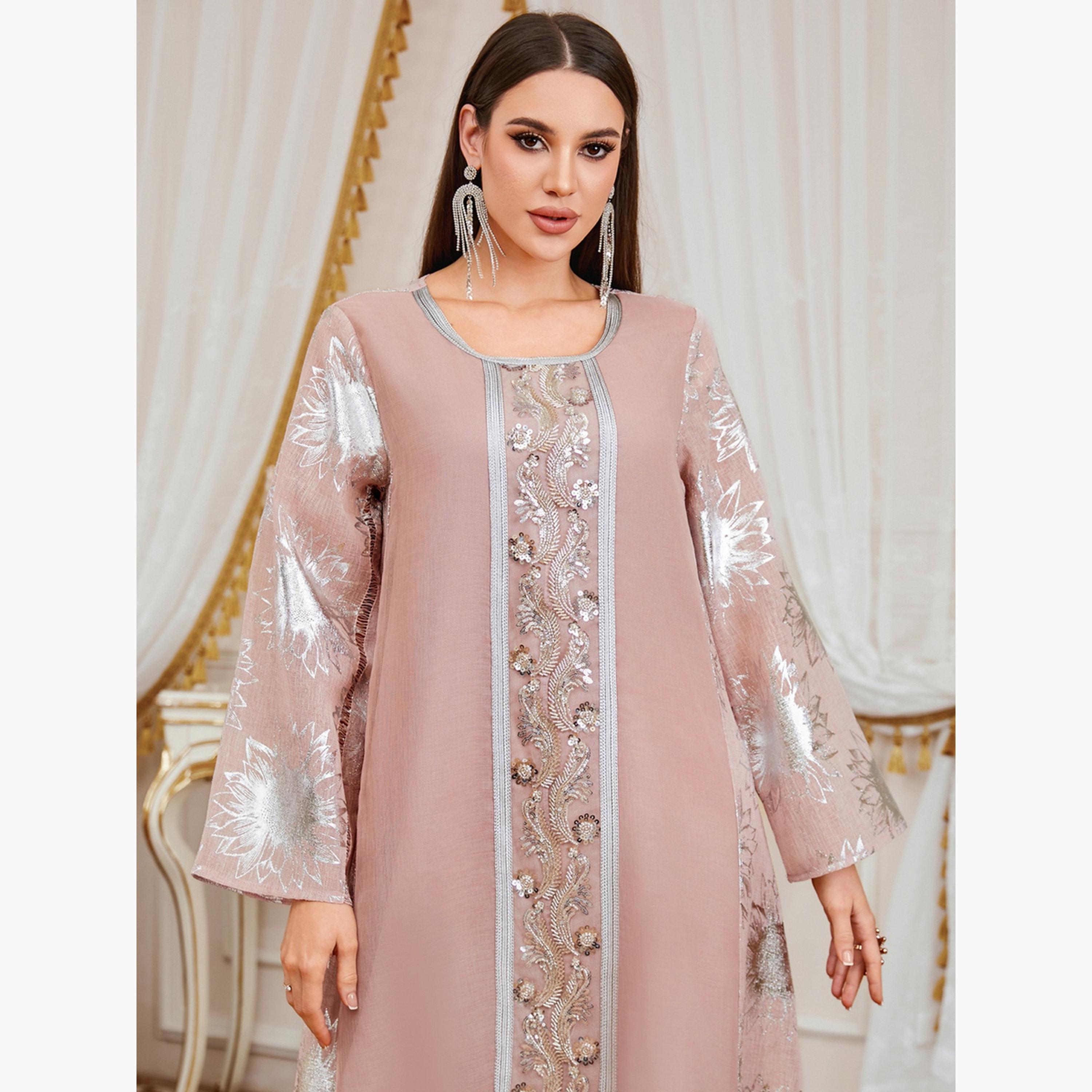 جلابية بتفاصيل رقعة ترتر وطبعة فويل-women-arabicclothing-jalabiyas-image-3