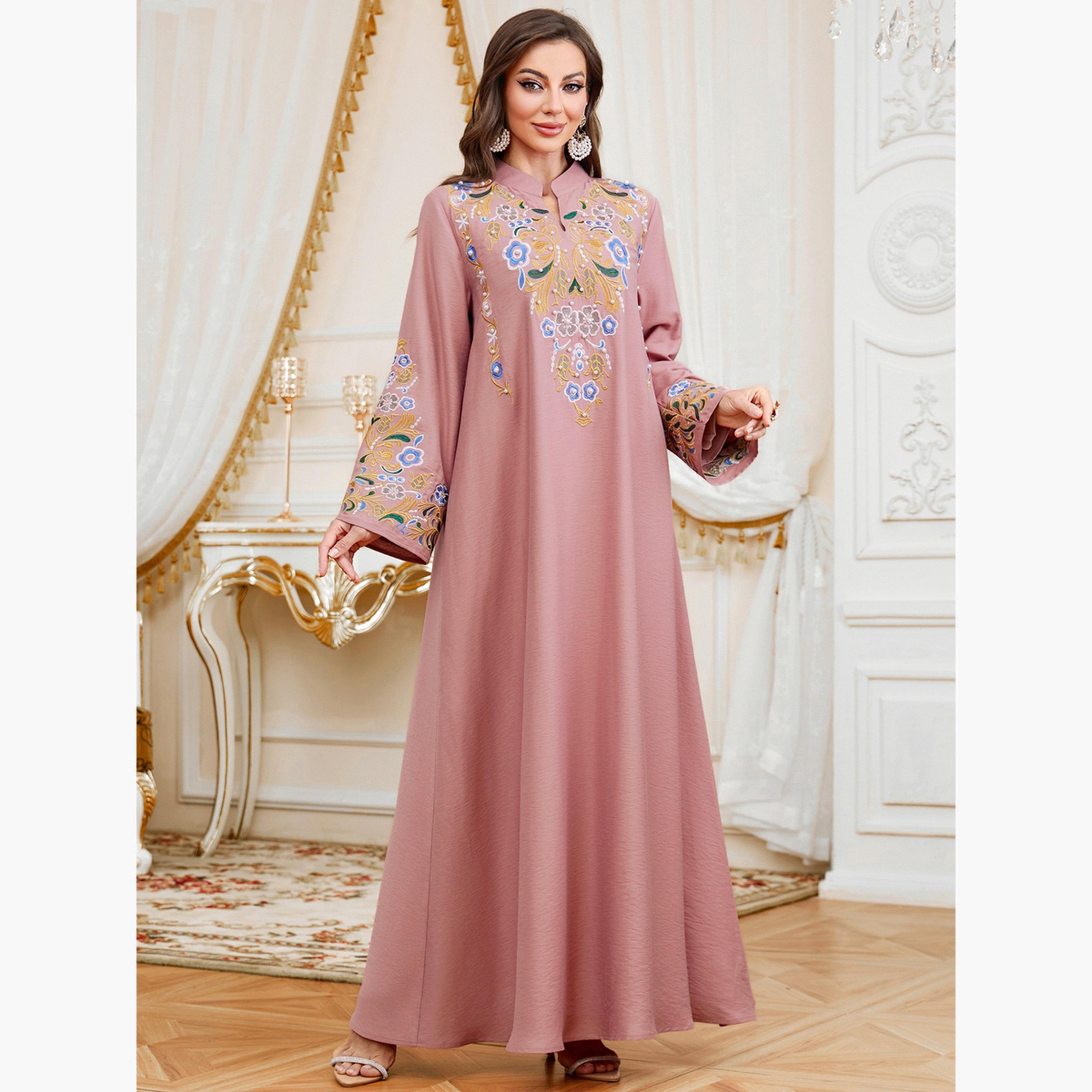 جلابية بياقة دائرية وتفاصيل لؤلؤ صناعي-women-arabicclothing-jalabiyas-image-2