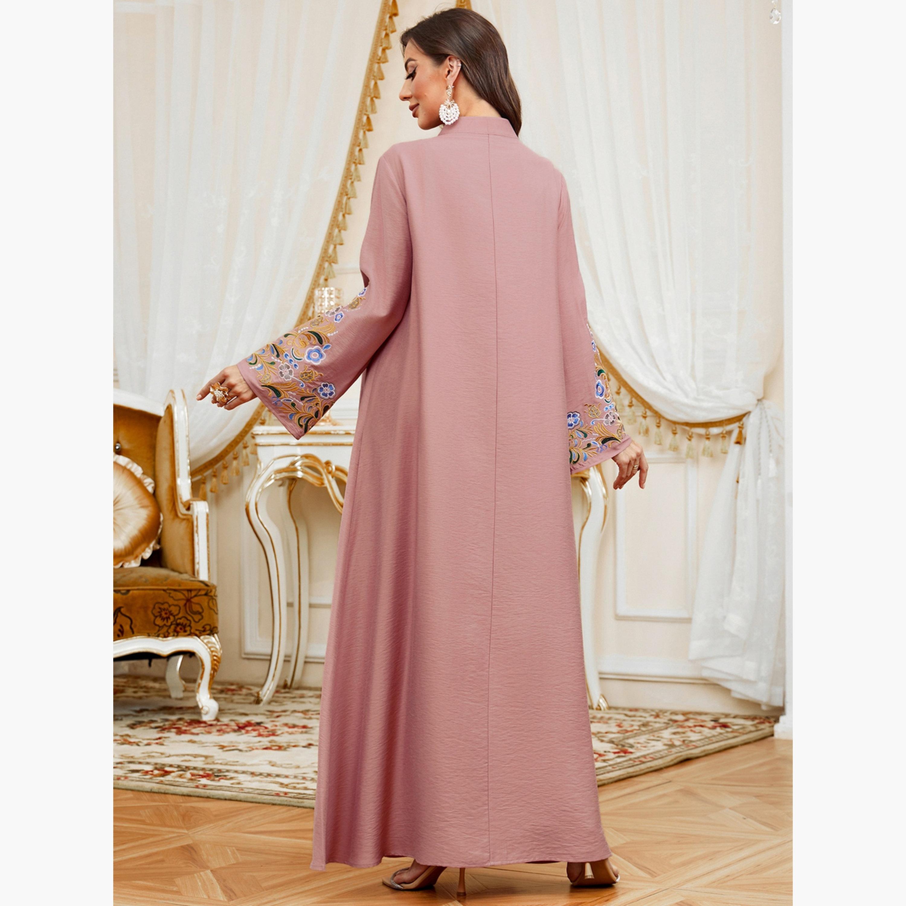 جلابية بياقة دائرية وتفاصيل لؤلؤ صناعي-women-arabicclothing-jalabiyas-image-3