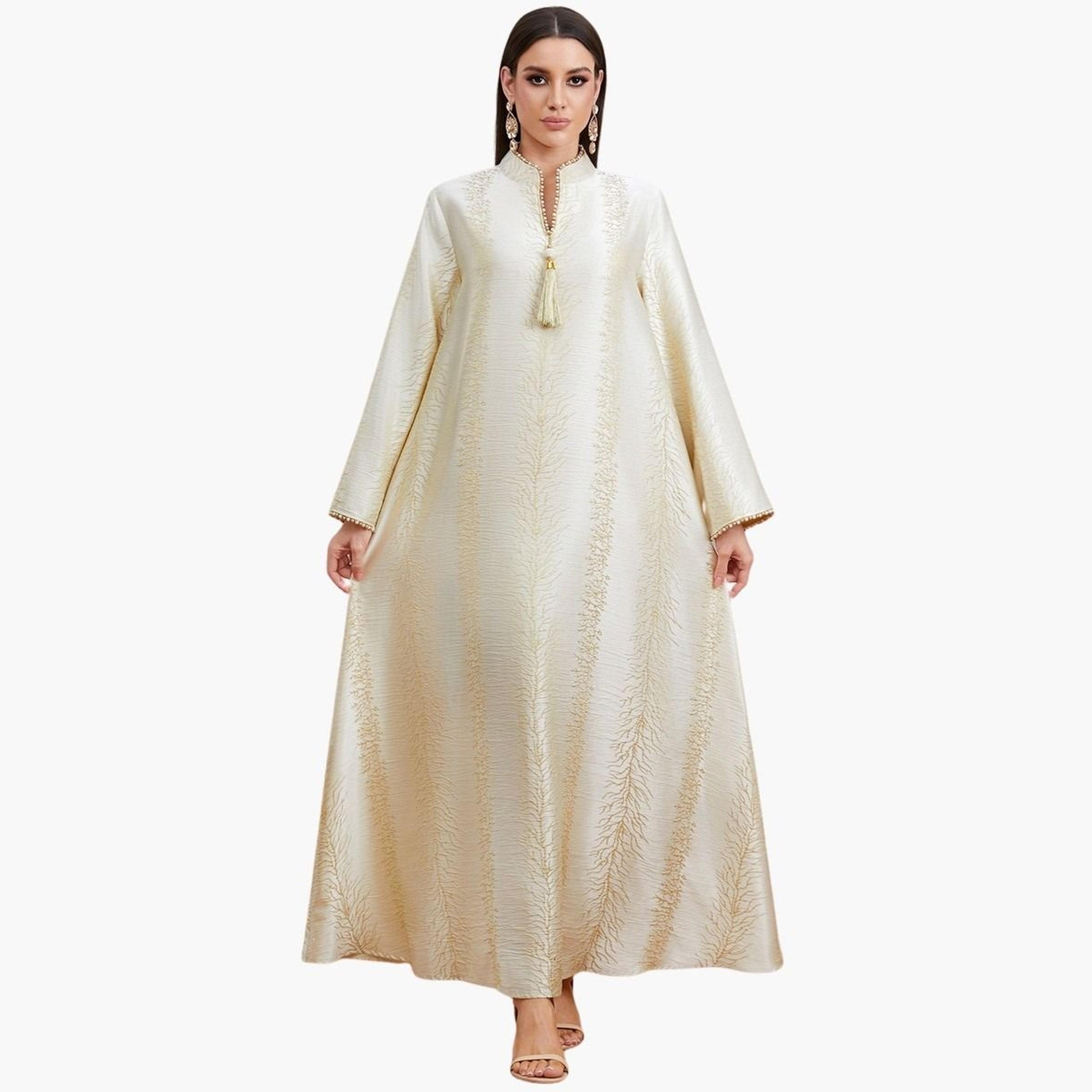 جلابية بفرابات ولؤلؤ صناعي وقماش بارز الملمس-women-arabicclothing-jalabiyas-image-1
