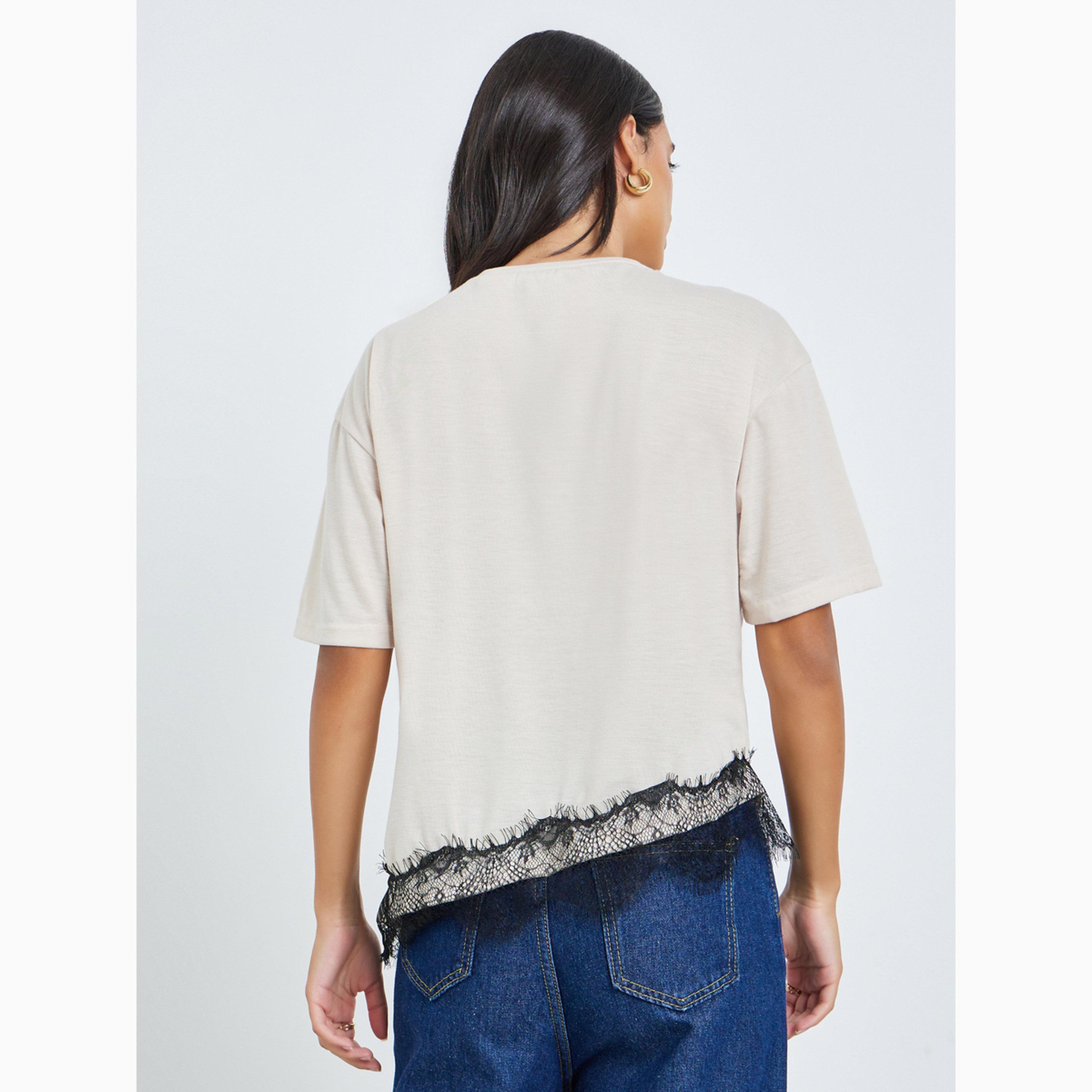 تيشيرت مطبوع بحافة دانتيل متباينة-women-clothing-tshirts-image-5