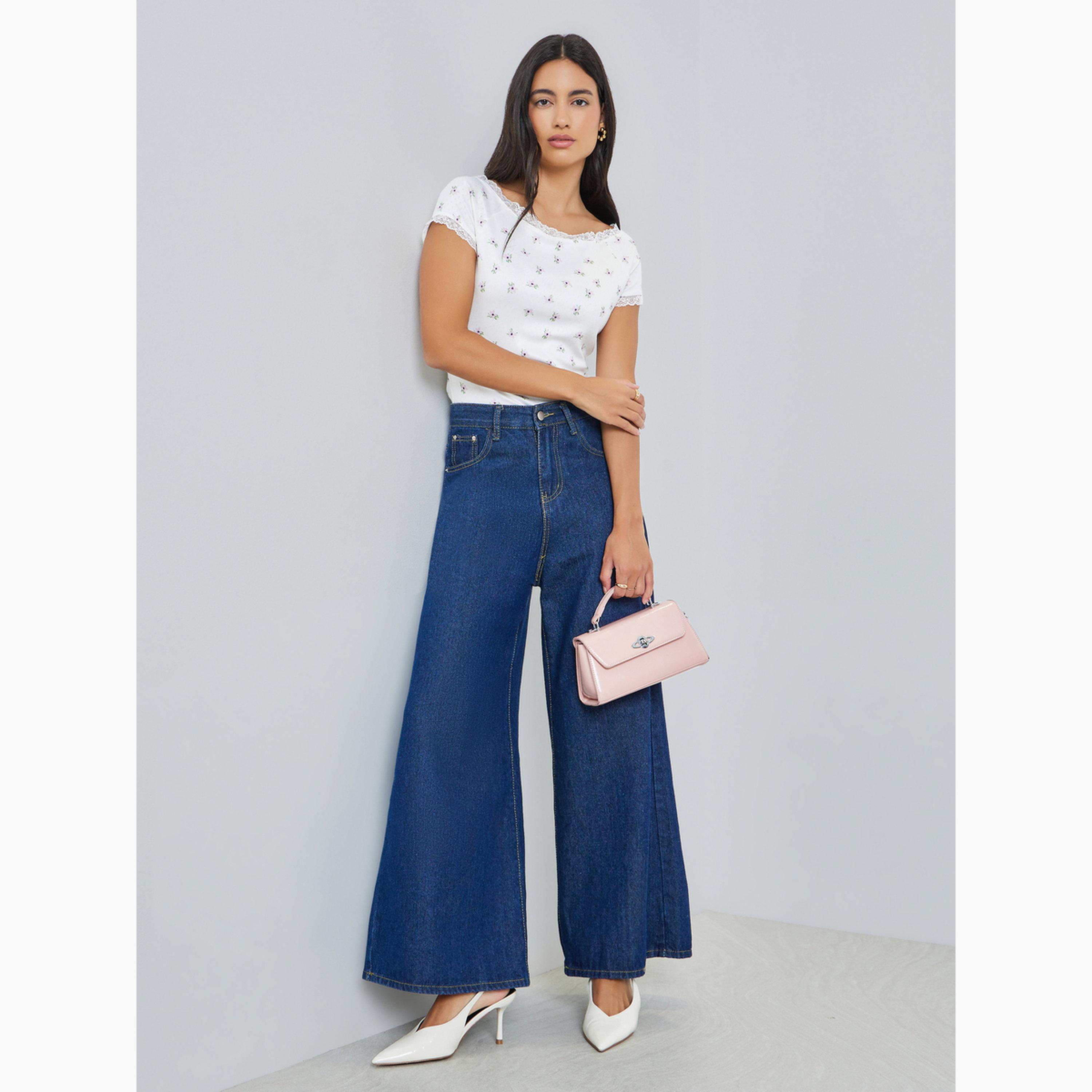 تيشيرت بياقة قارب وتفاصيل دانتيل-women-clothing-tshirts-image-2
