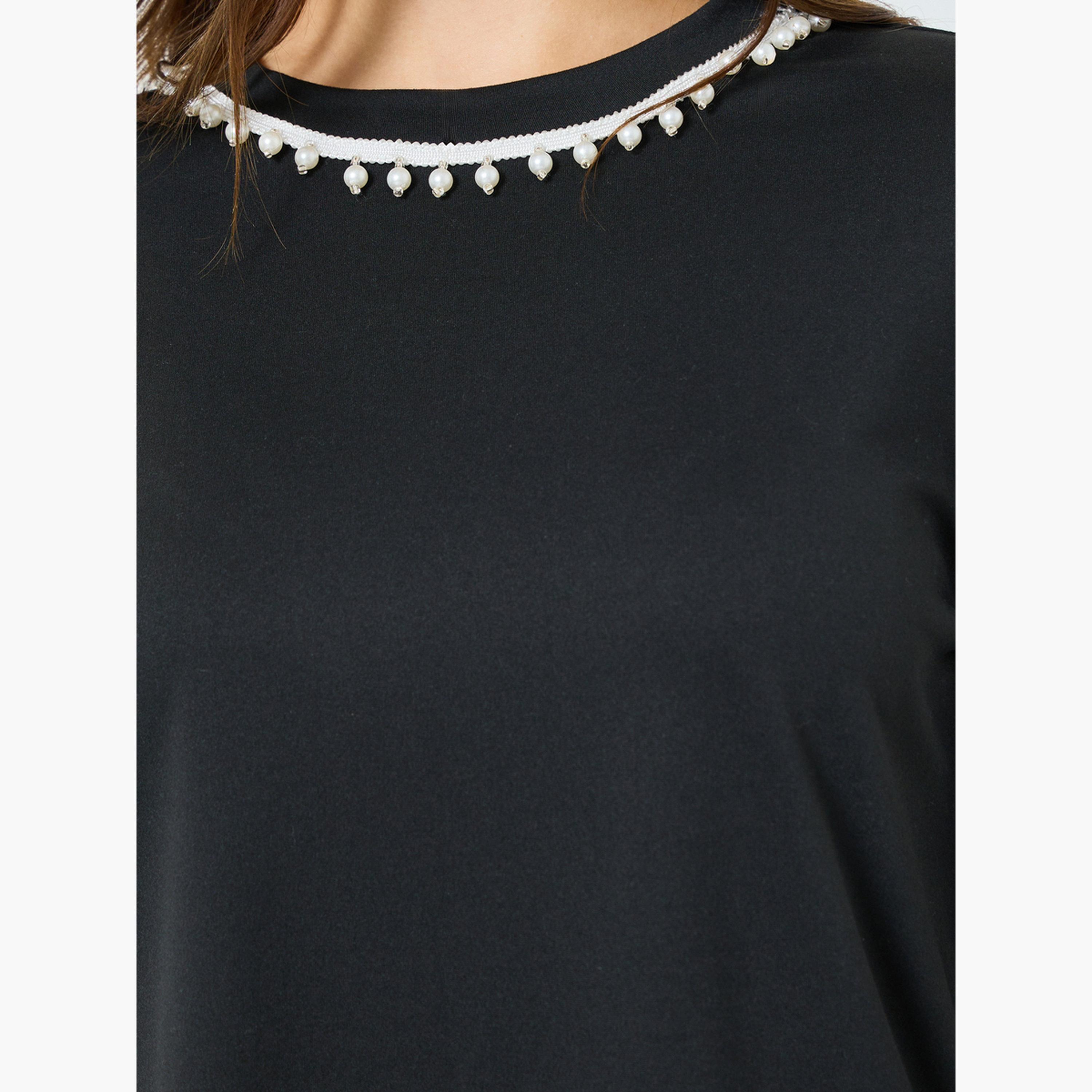 تيشيرت بأكمام طويلة ومزين-women-clothing-tshirts-image-4