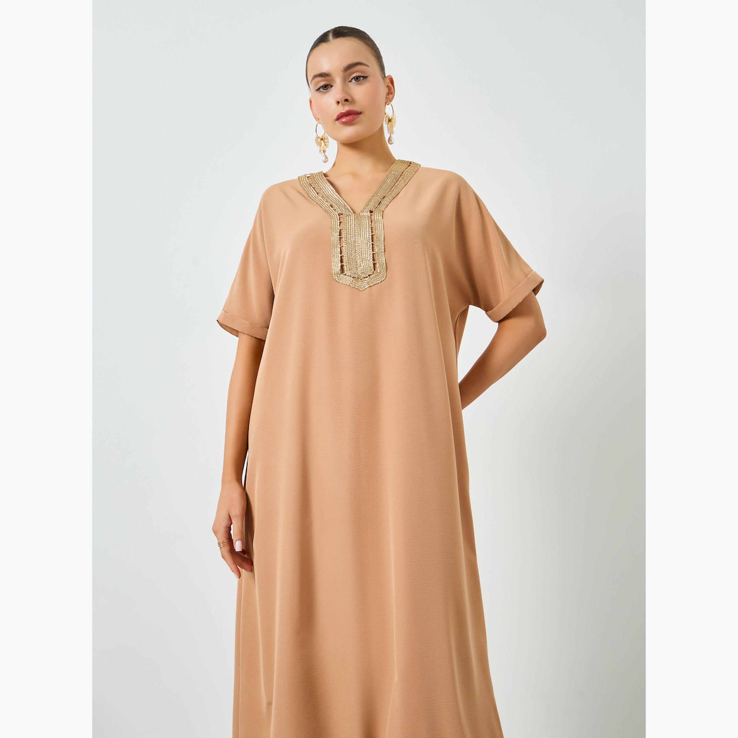 جلابية بحافة واسعة مطرزة-women-arabicclothing-jalabiyas-image-2