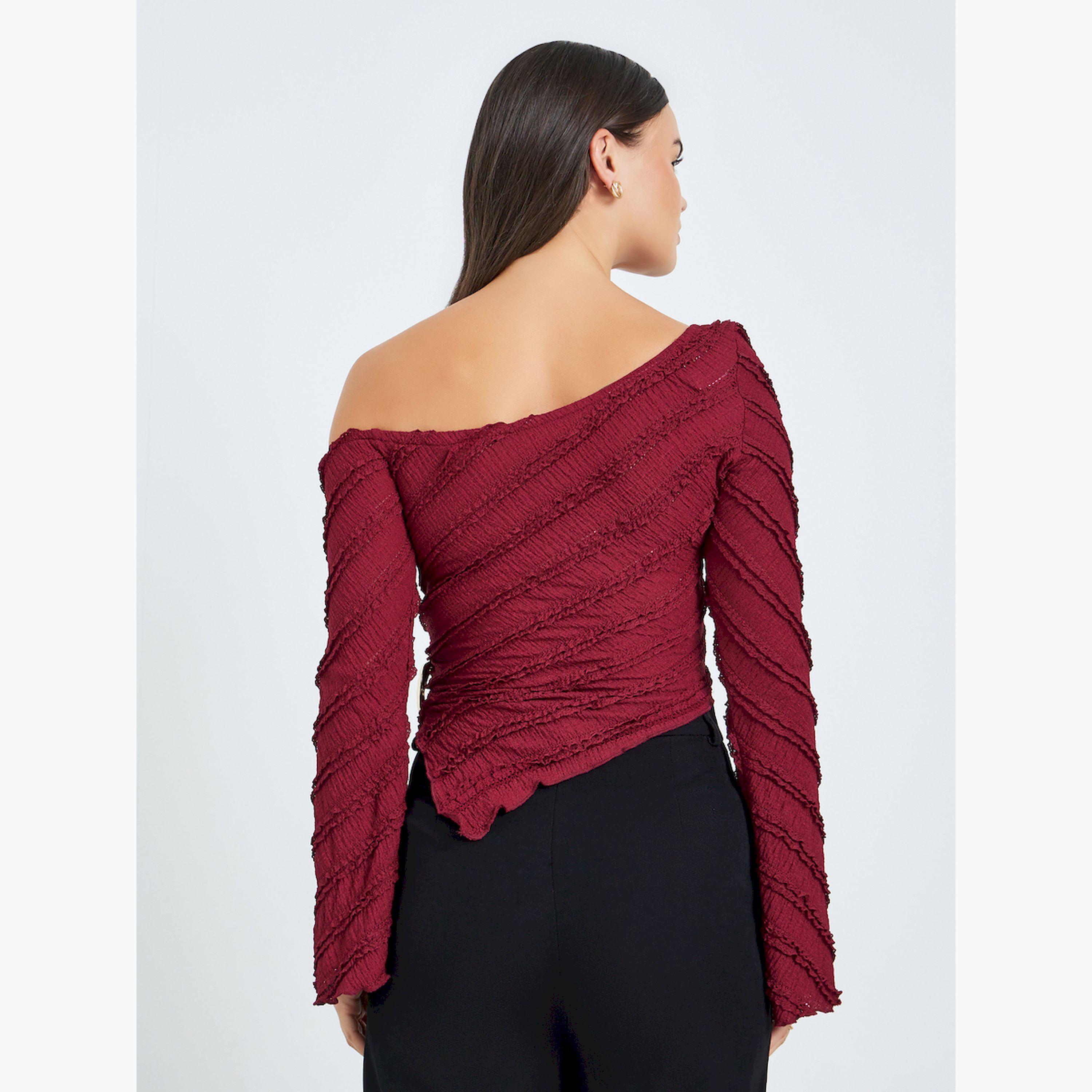 بلوزة عنابي بكتف واحد وتفاصيل مشبك-women-clothing-shirtsandblouses-blouses-image-3
