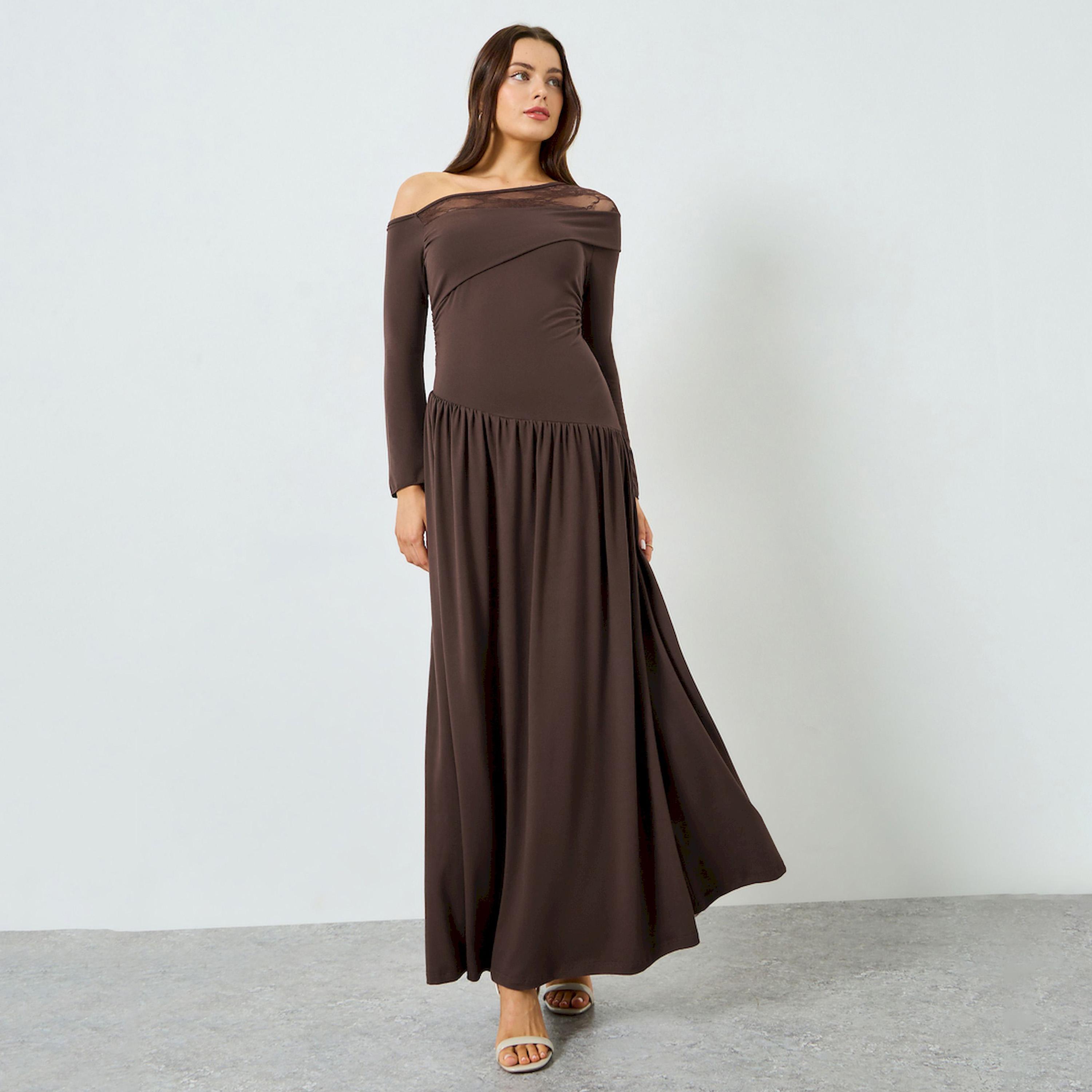 فستان طويل بكتف واحد وتفاصيل مزمومة-women-clothing-dresses-image-1