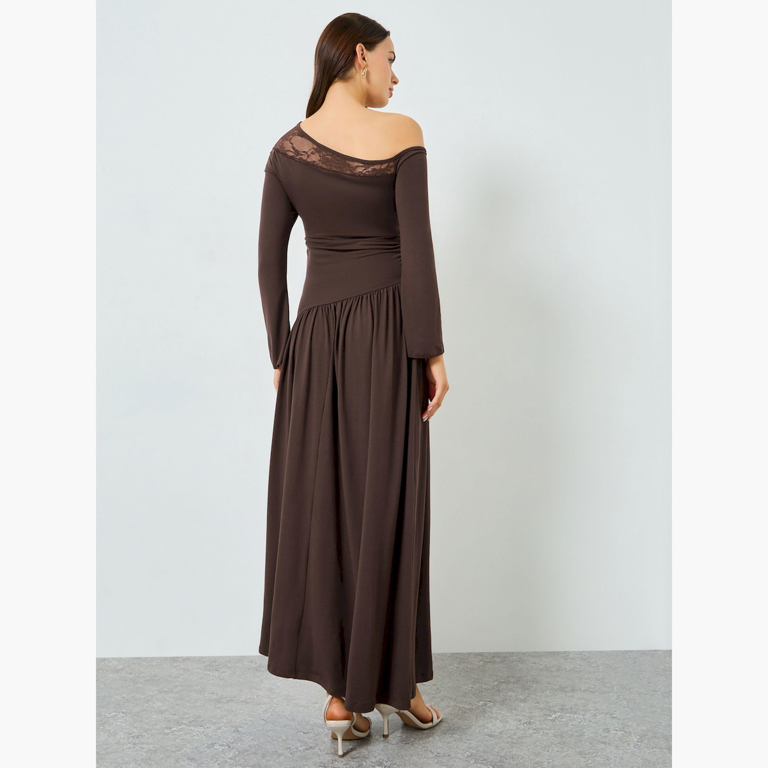 فستان طويل بكتف واحد وتفاصيل مزمومة-women-clothing-dresses-image-3