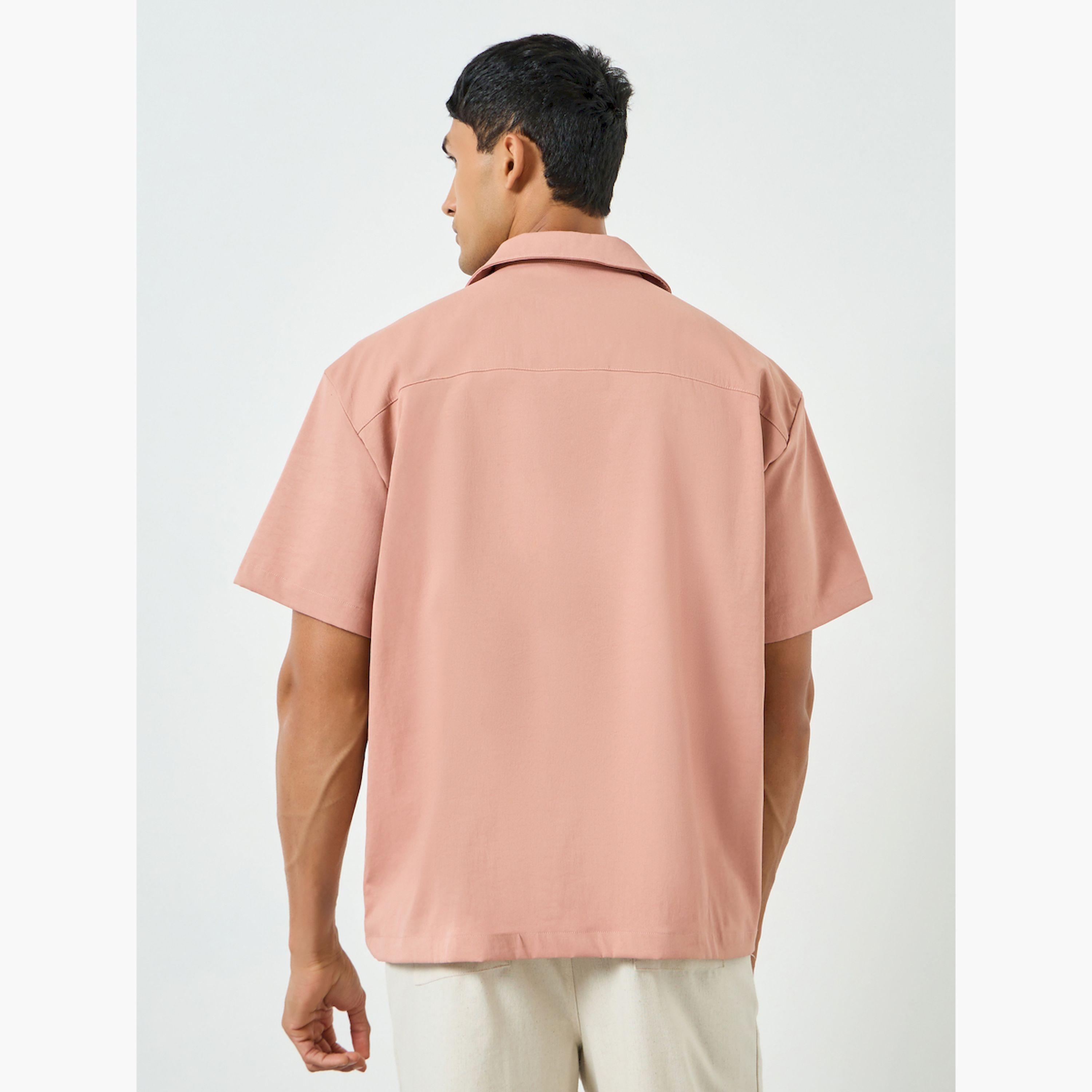 قميص واسع بجيب صدر مُطرّز-men-clothing-shirts-image-3