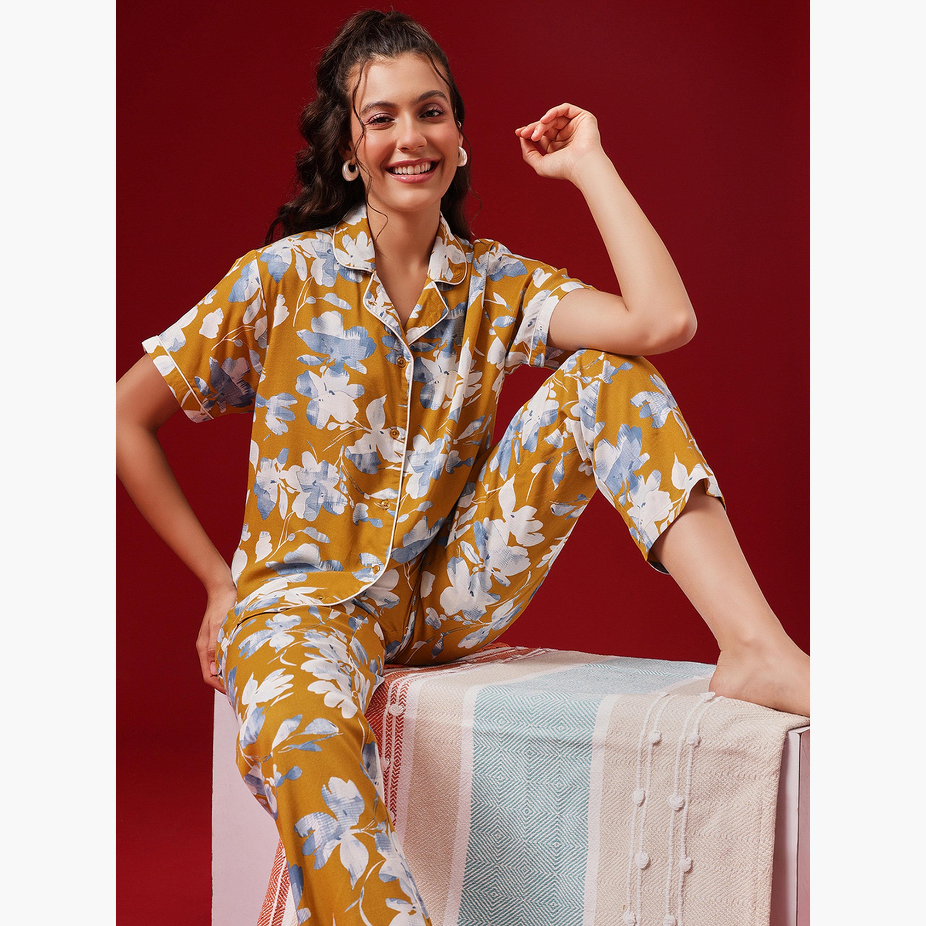 طقم قميص بأزرار وطبعة زهور وبنطال بيجاما-women-clothing-nightwear-pyjamas-longsets-image-2