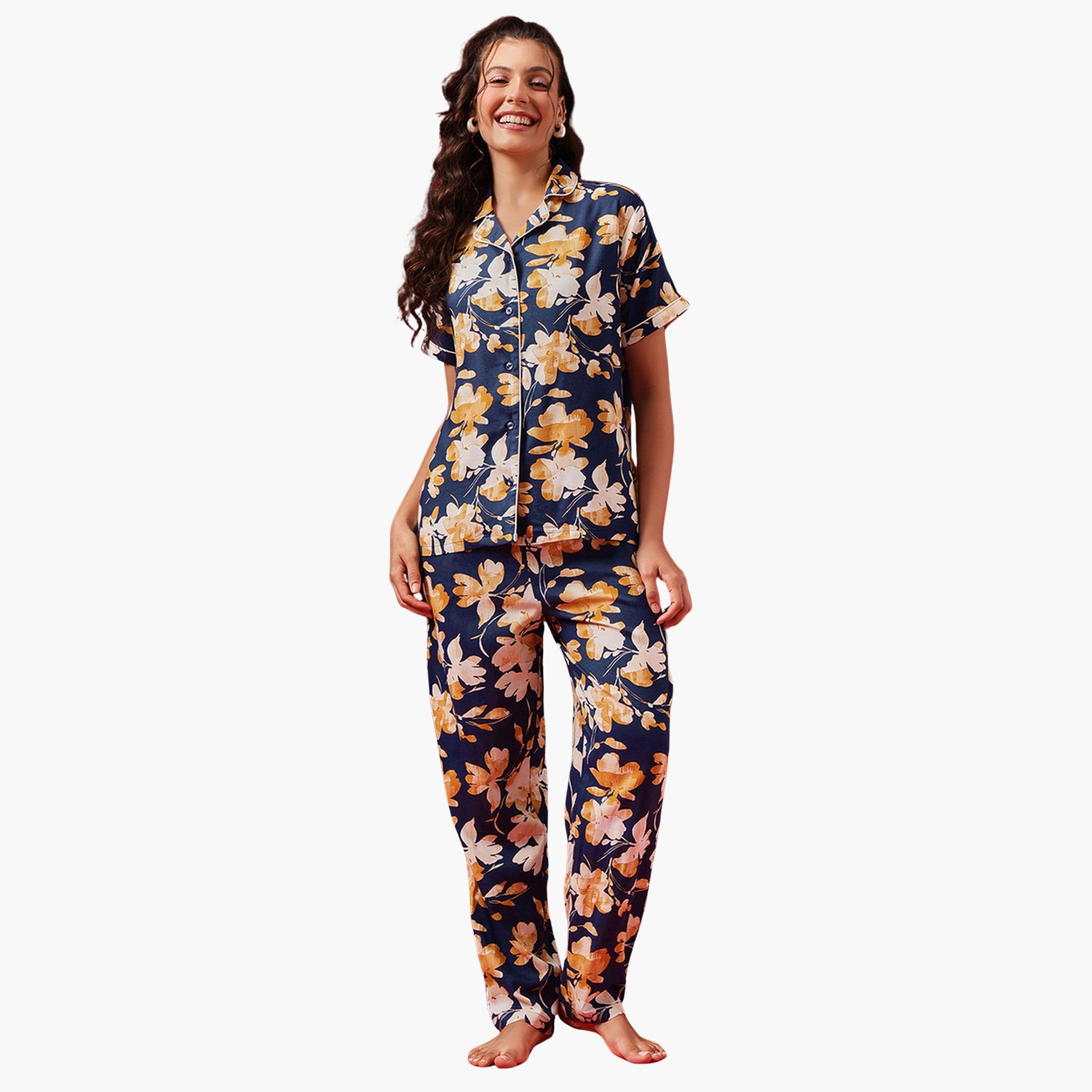 طقم قميص بأزرار وطبعة زهور وبنطال بيجاما-women-clothing-nightwear-pyjamas-longsets-image-1