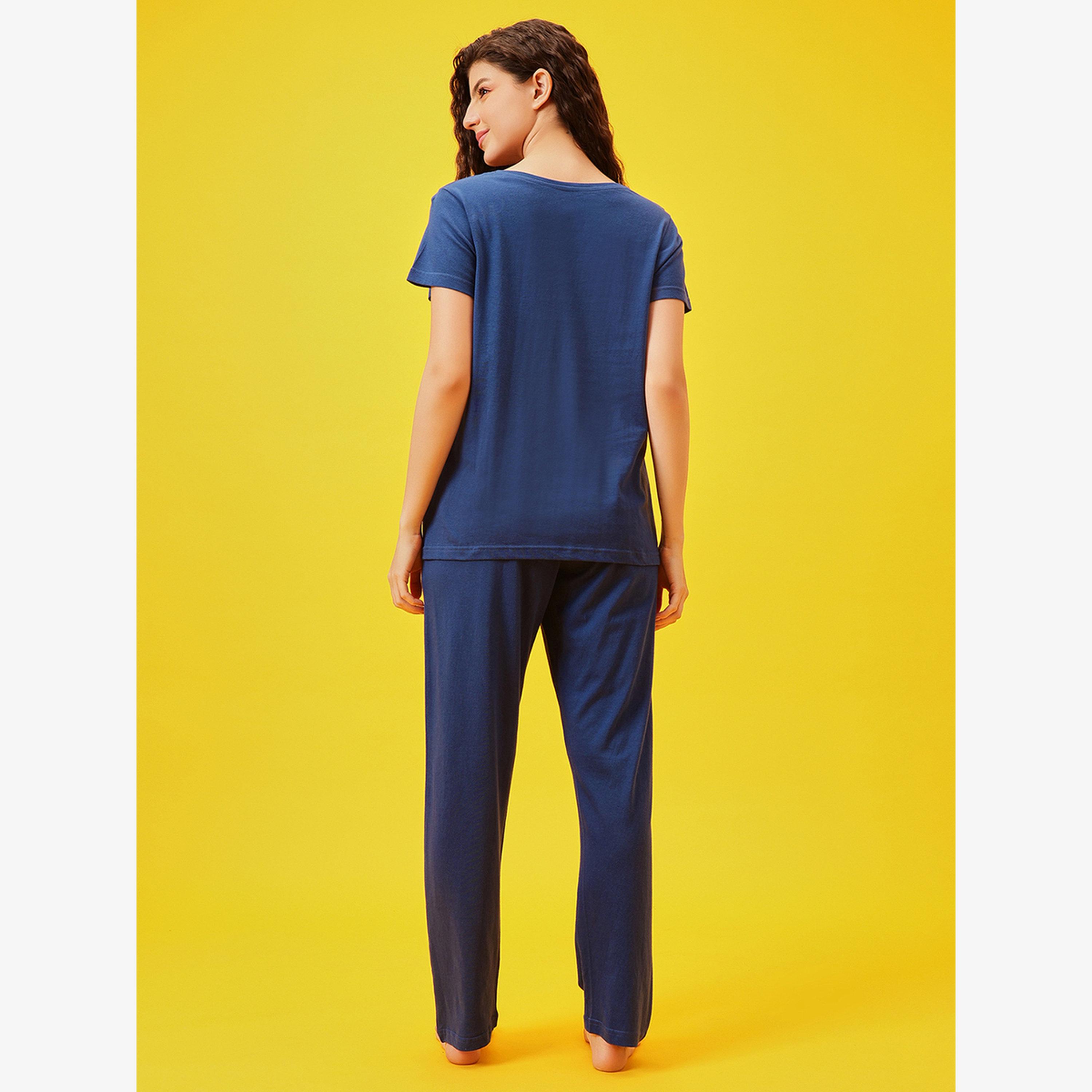 Clovia Cotton Graphic T-Shirt and Pyjama Set-women-clothing-nightwear-pyjamas-longsets-image-5