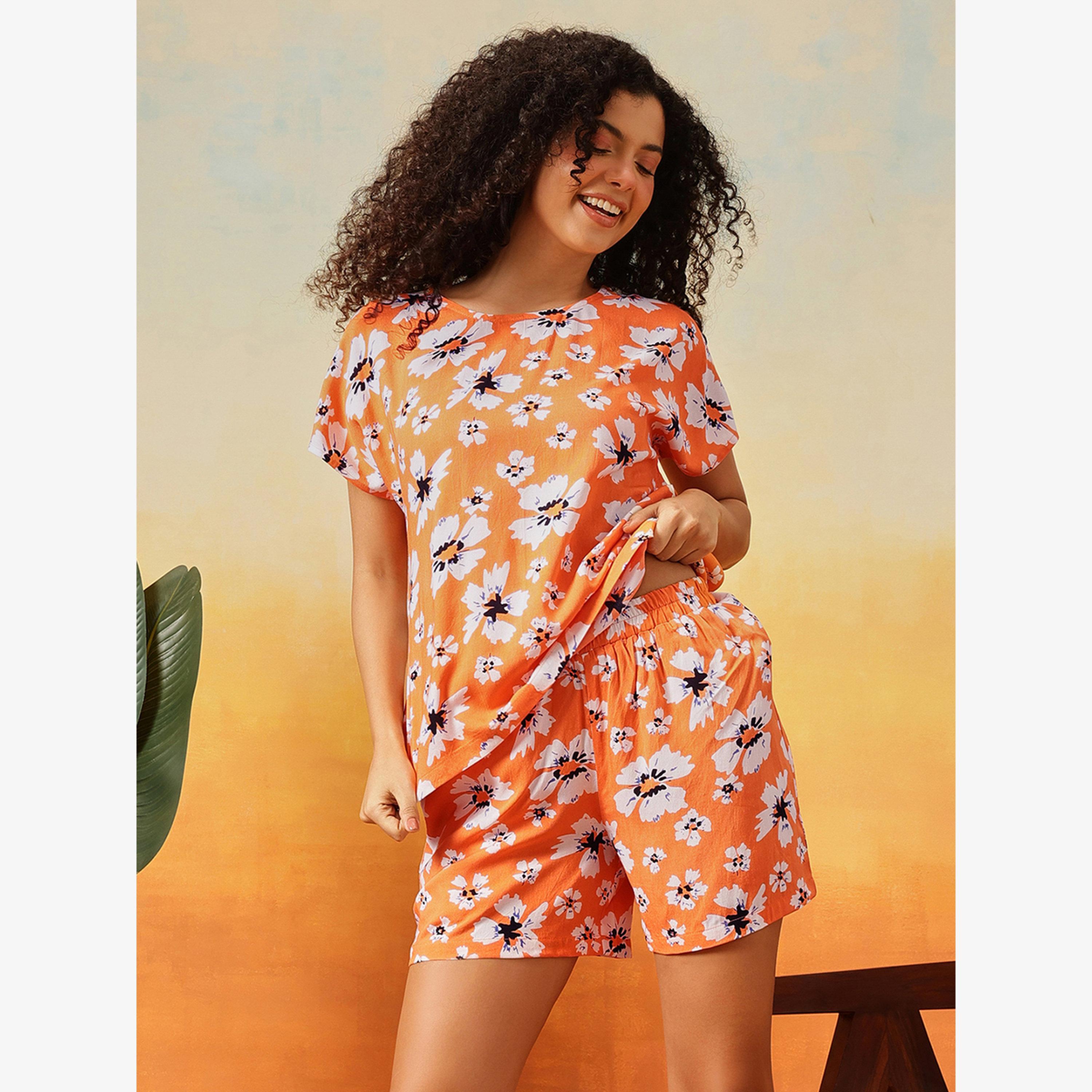 Clovia Floral Print T-Shirt and Shorts Set-women-clothing-nightwear-pyjamas-shortsets-image-2