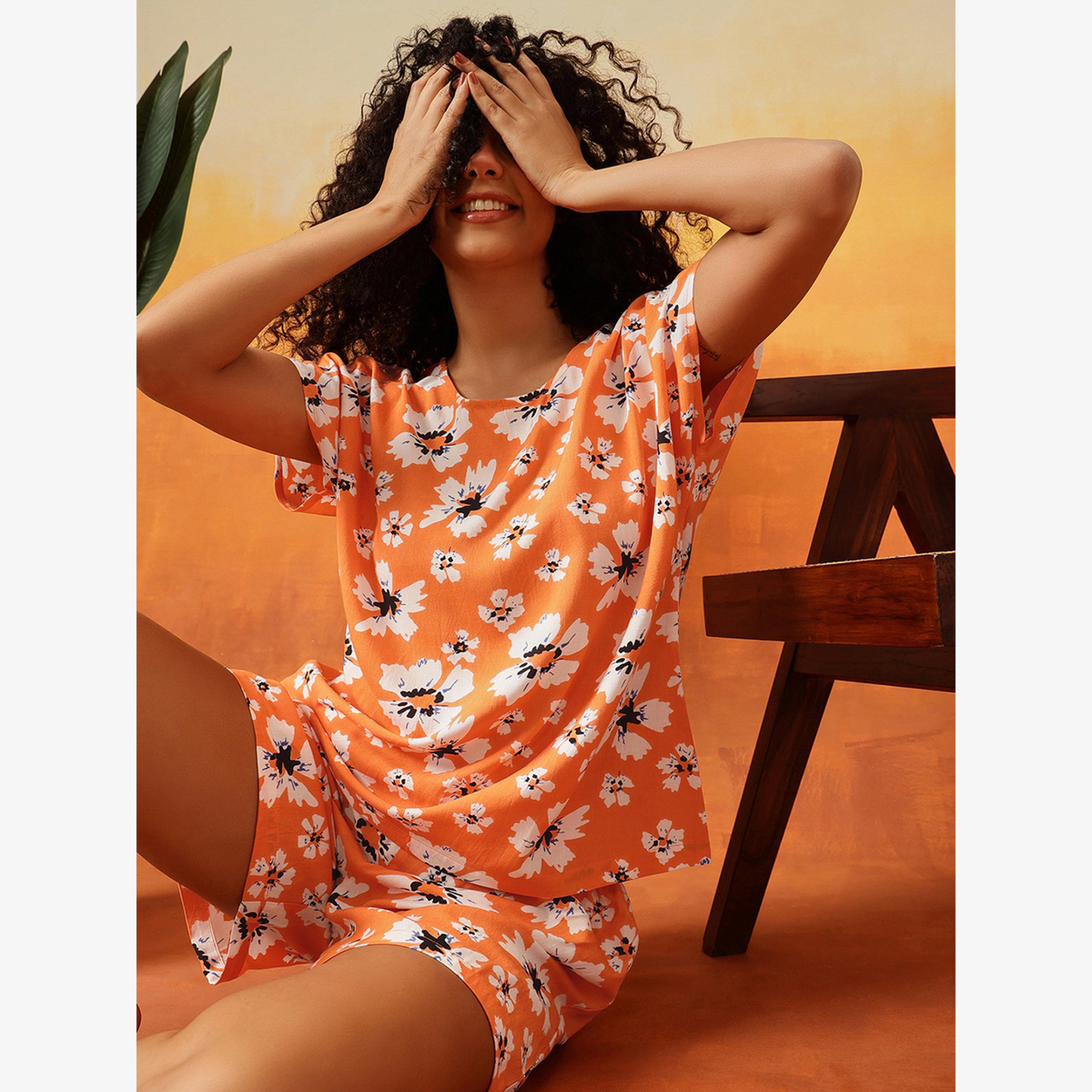 Clovia Floral Print T-Shirt and Shorts Set-women-clothing-nightwear-pyjamas-shortsets-image-5