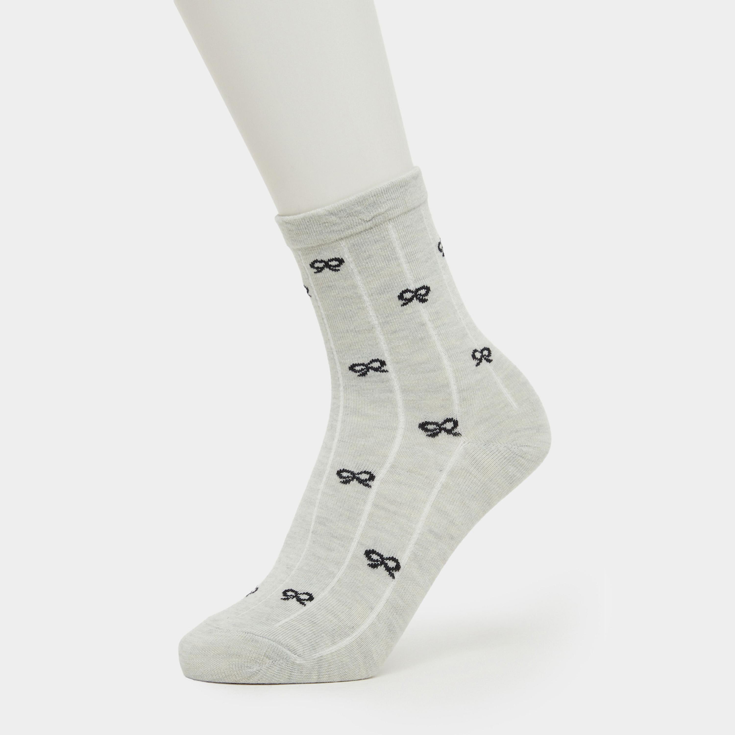 عبوة من 5 قطع جوارب قصيرة وتفاصيل فيونكة-women-socksandstockings-image-2