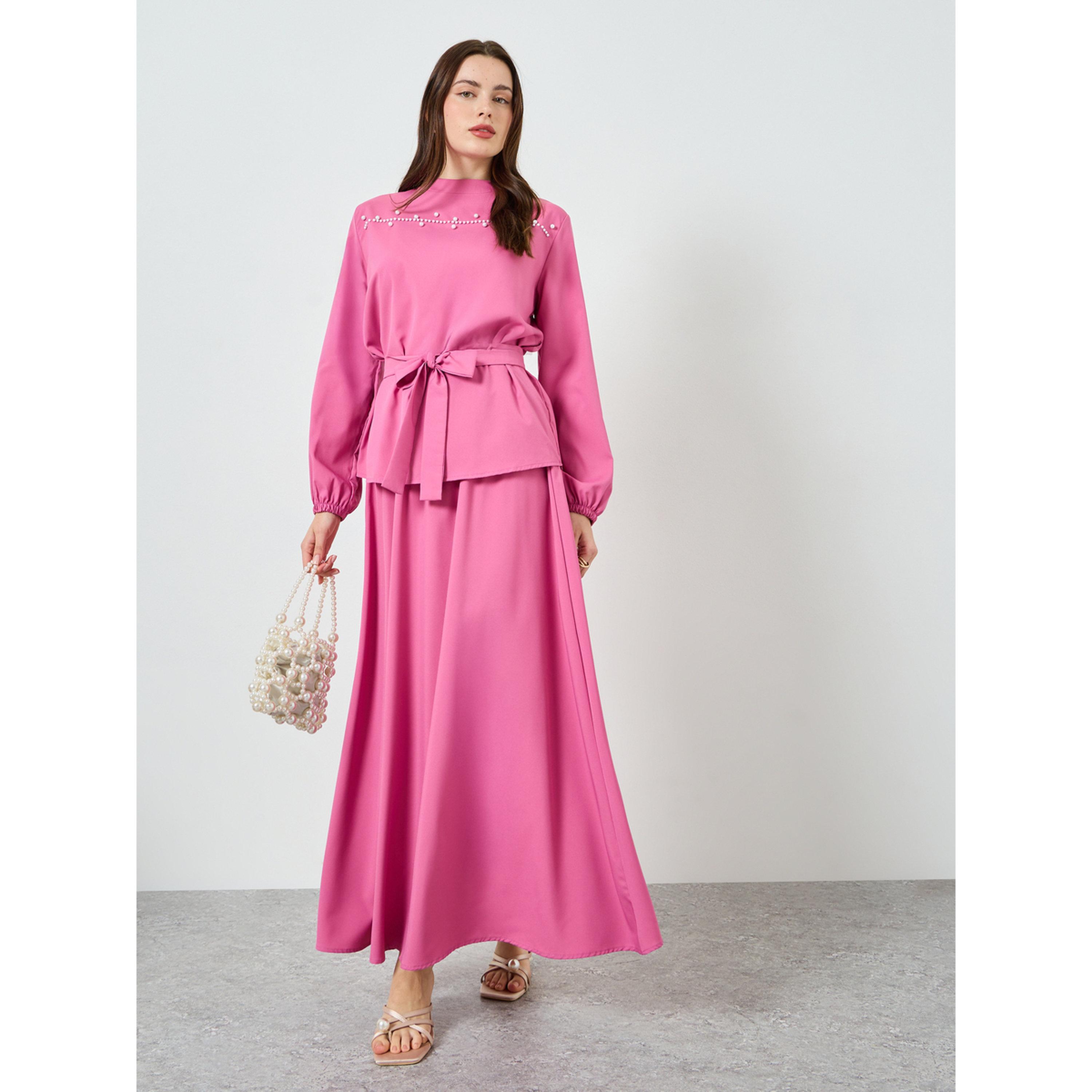 طقم منسق من بلوزة منمقة باللؤلؤ وتنورة طويلة-women-clothing-coordsets-image-1