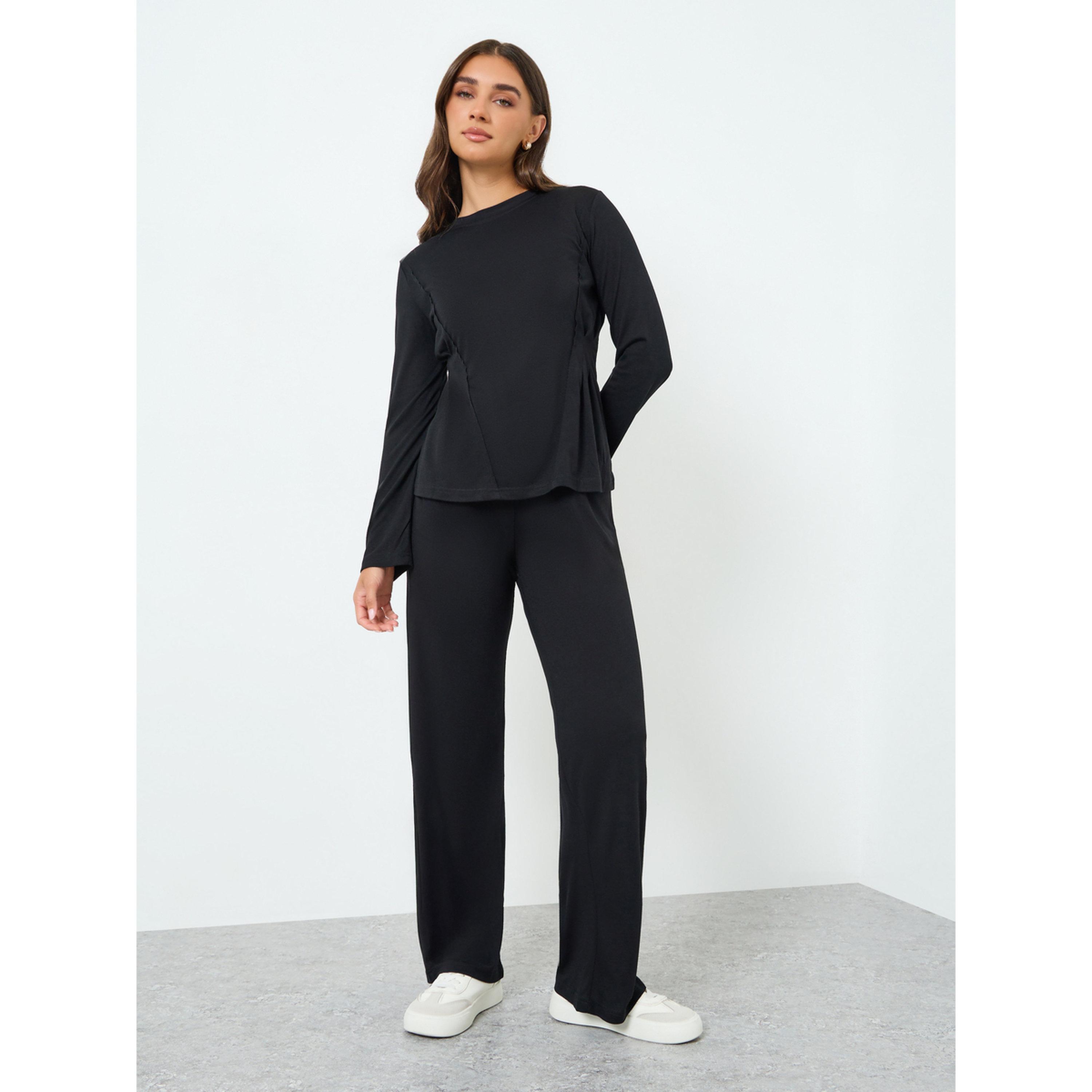 طقم منسق من بلوزة بكسرات عند الخصر وجوغر-women-clothing-coordsets-image-1