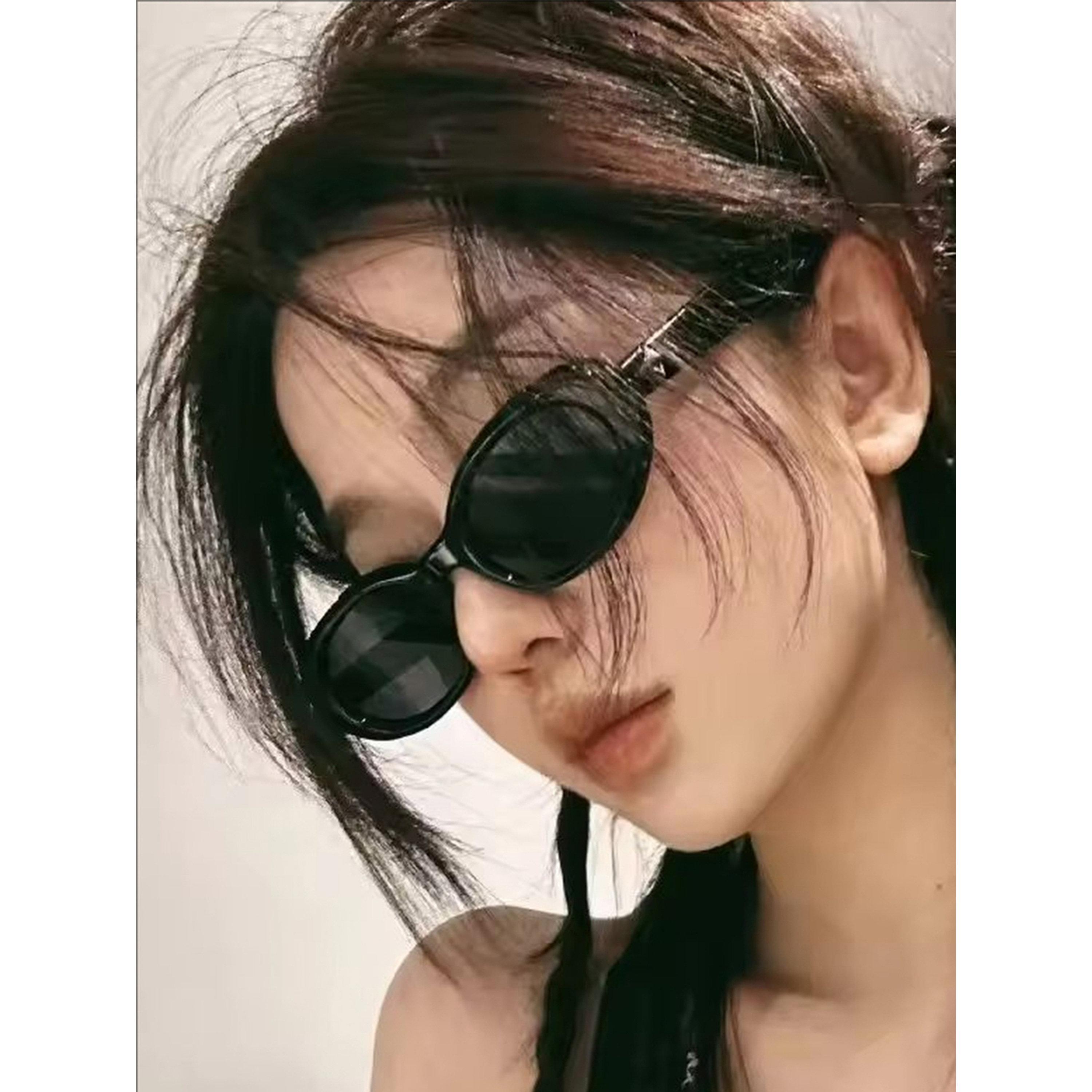 نظارة شمسية بيضاوية-women-sunglasses-image-4
