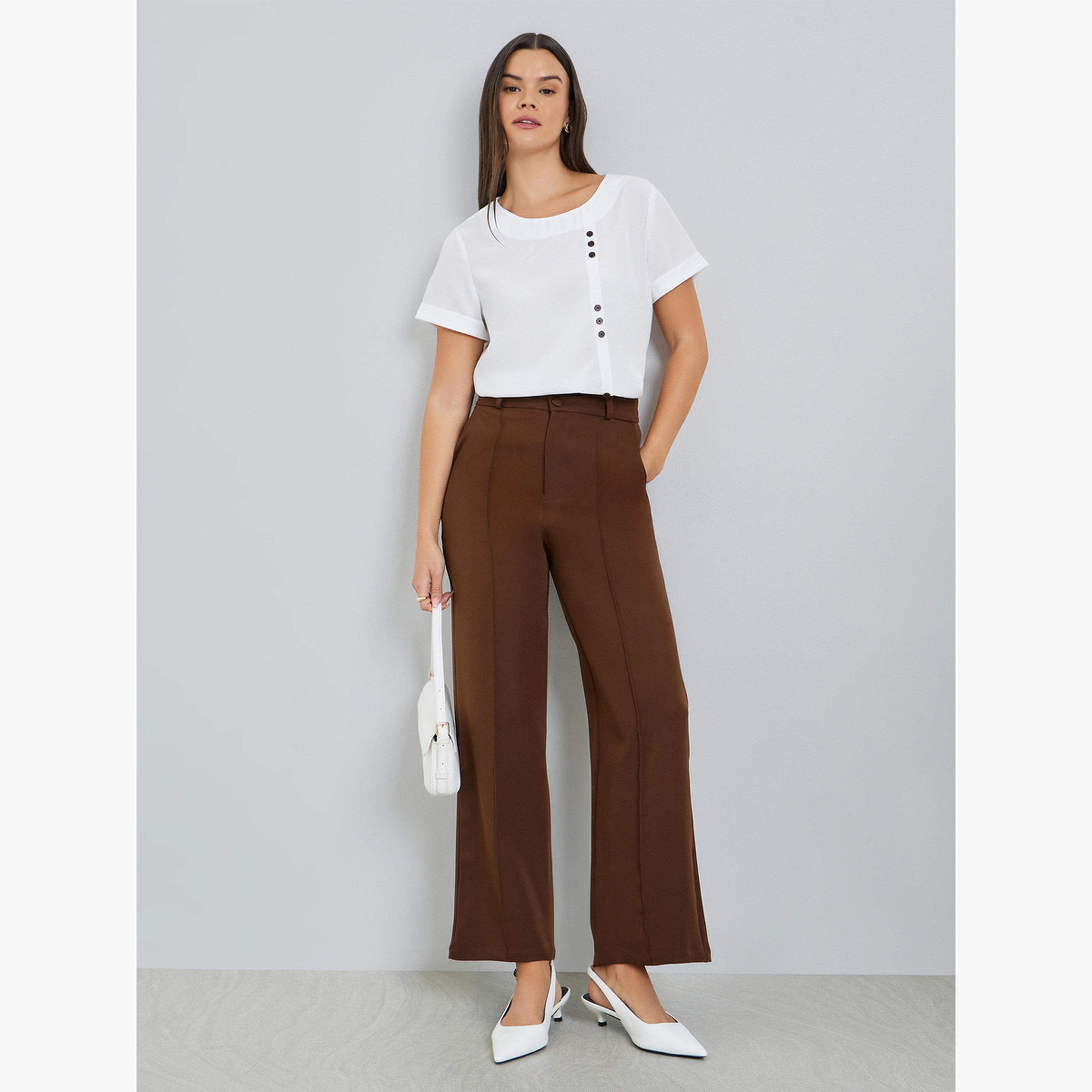 بلوزة بأكمام قصيرة وتفاصيل أزرار-women-clothing-shirtsandblouses-blouses-image-2