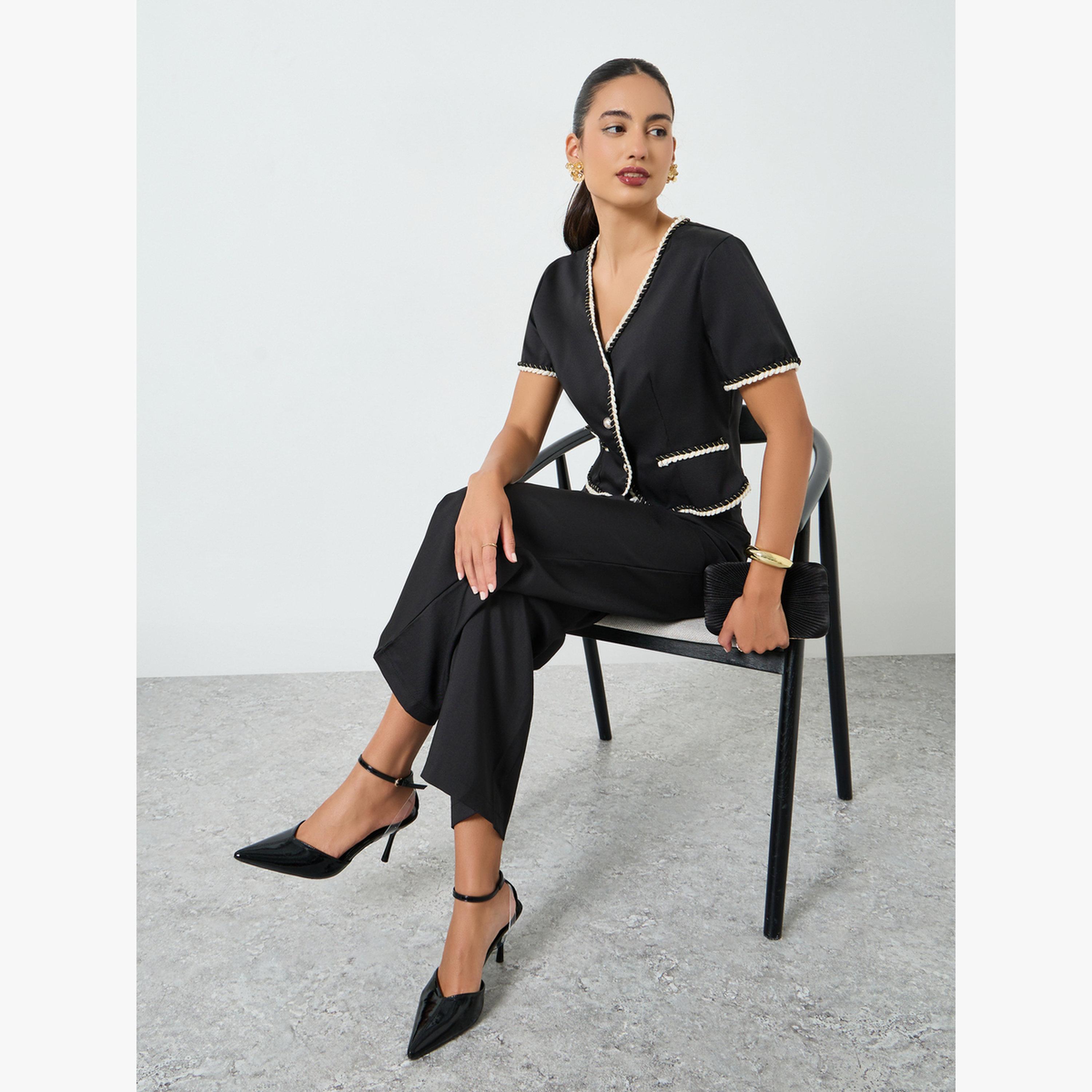 طقم منسق من بنطال بأرجل مستقيمة وبلوزة بأزرار أمامية-women-clothing-coordsets-image-2
