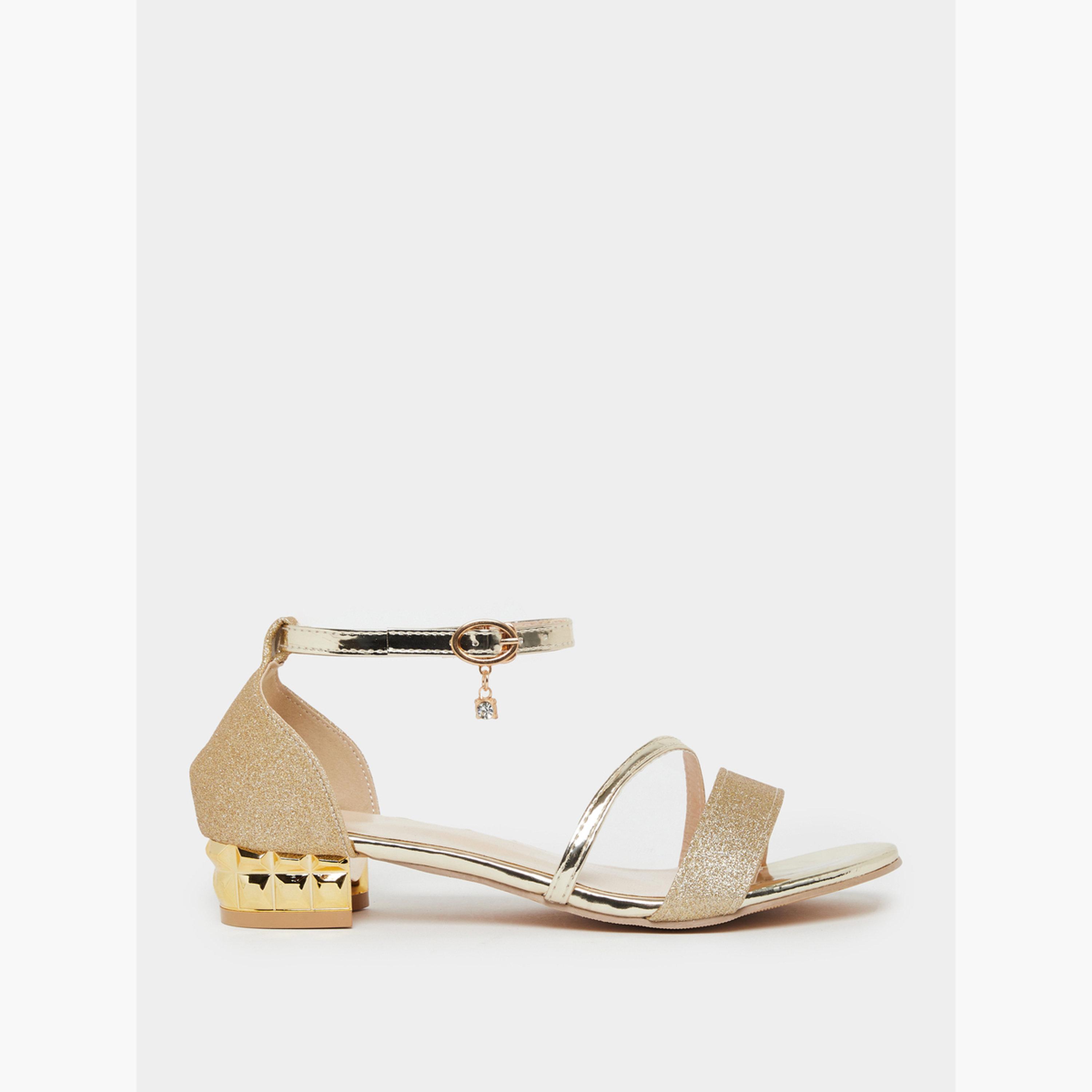 صندل بكعب منخفض ولامع-women-shoes-sandals-flats-image-2