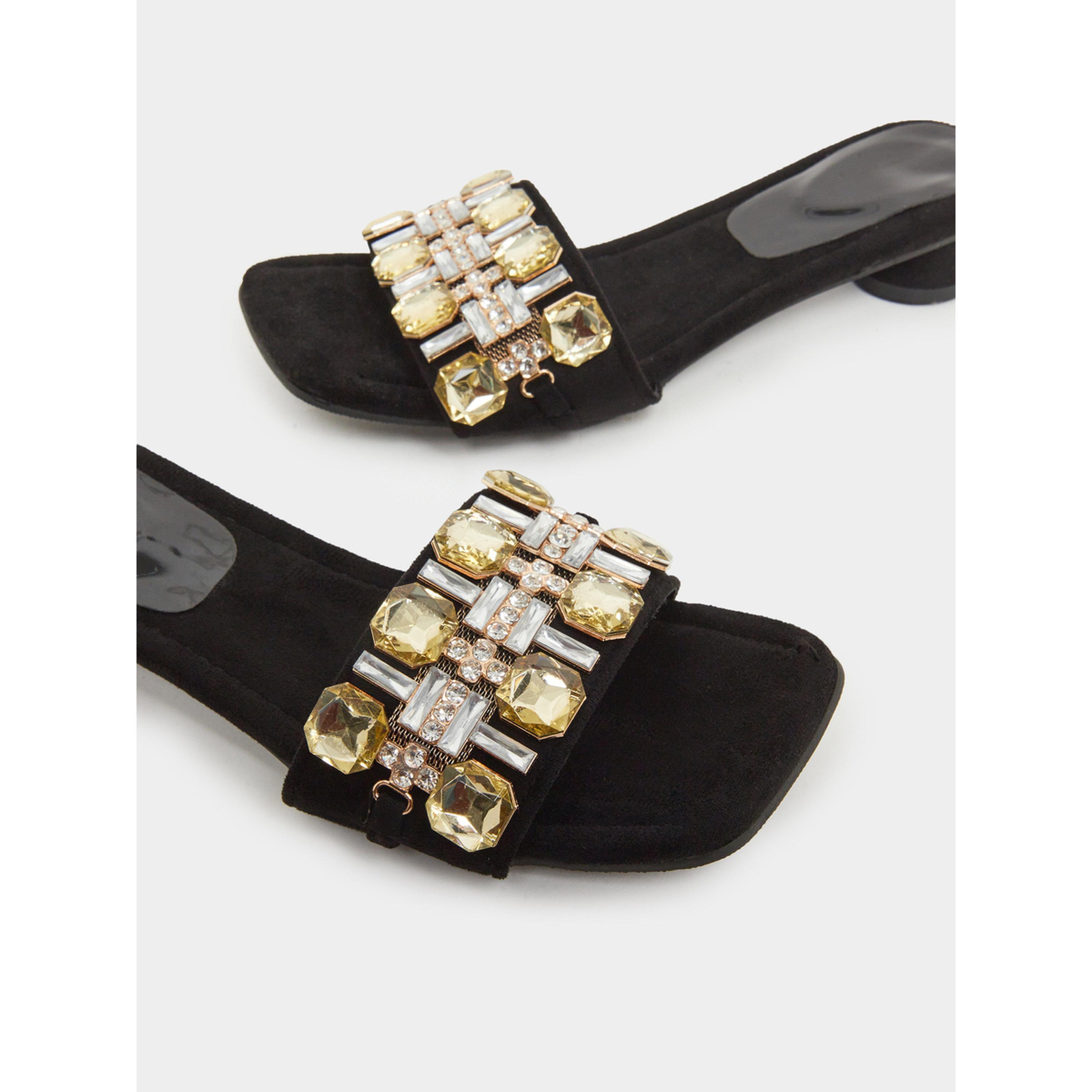 صندل سهل الارتداء وتفاصيل منمقة-women-shoes-sandals-heeled-image-3