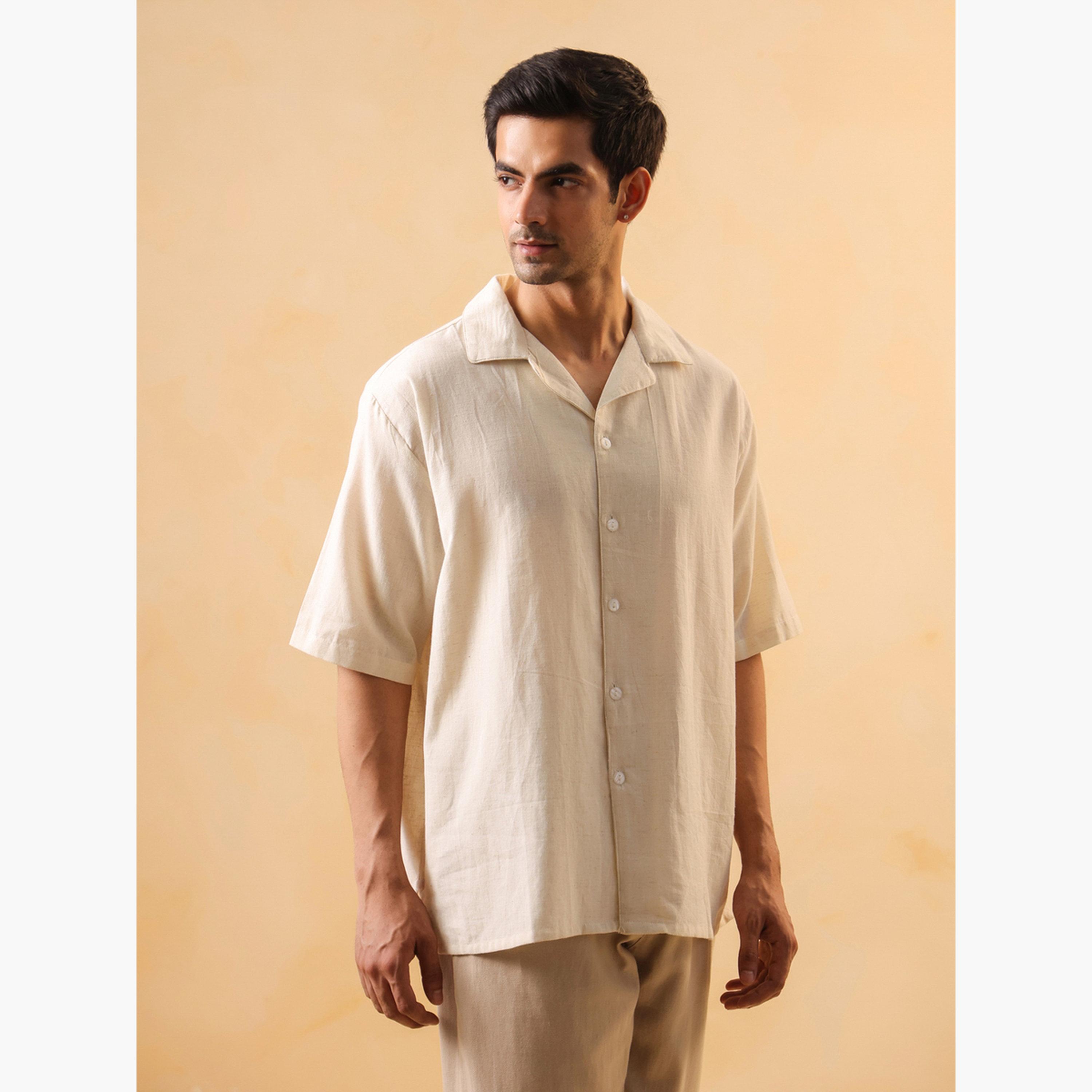 قميص قطن سادة بقصة واسعة للرجال-men-clothing-shirts-image-2