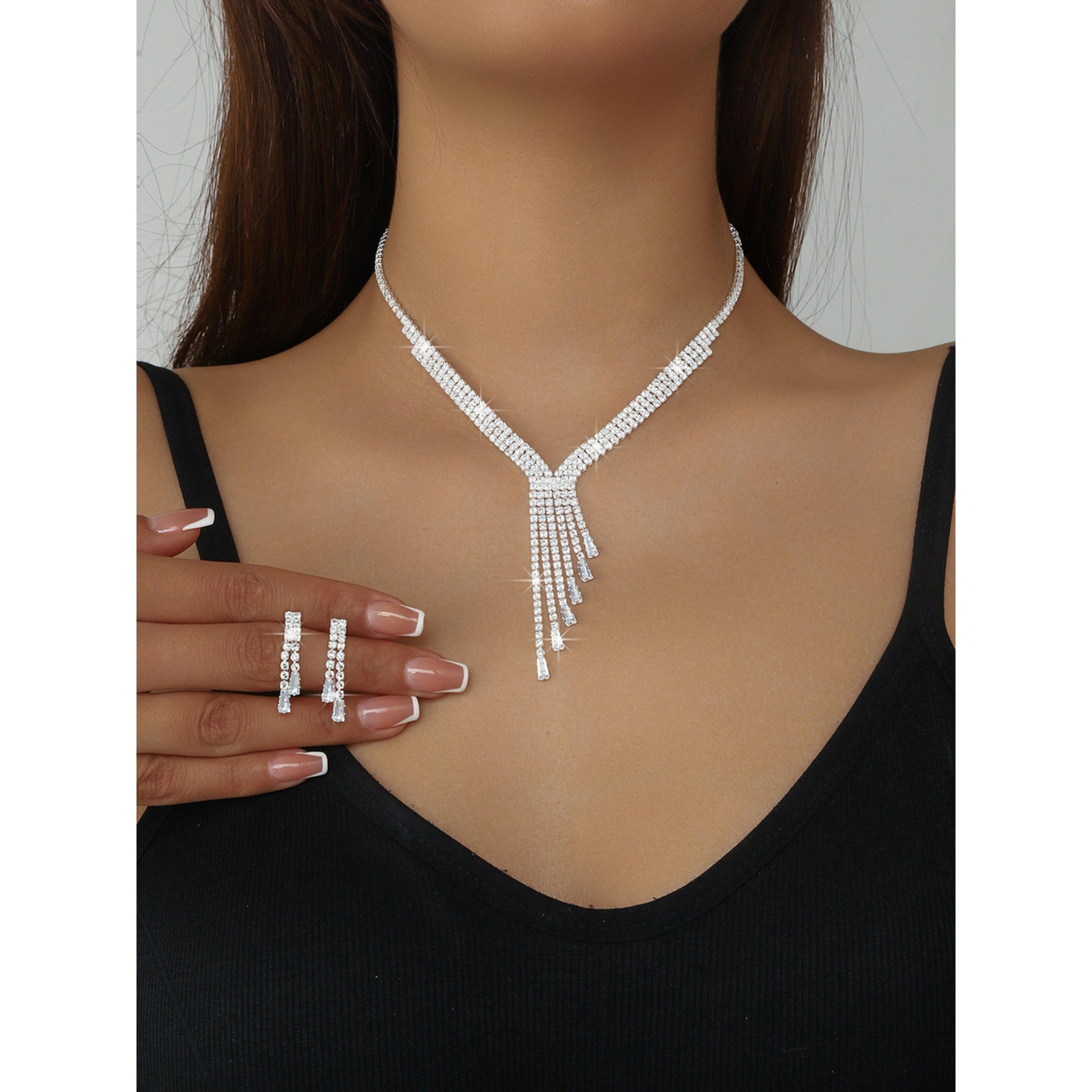 طقم مجوهرات قطعتين عقد بشراشيب وأقراط مزين-women-watchesandjewellery-jewellery-jewellerysets-image-2