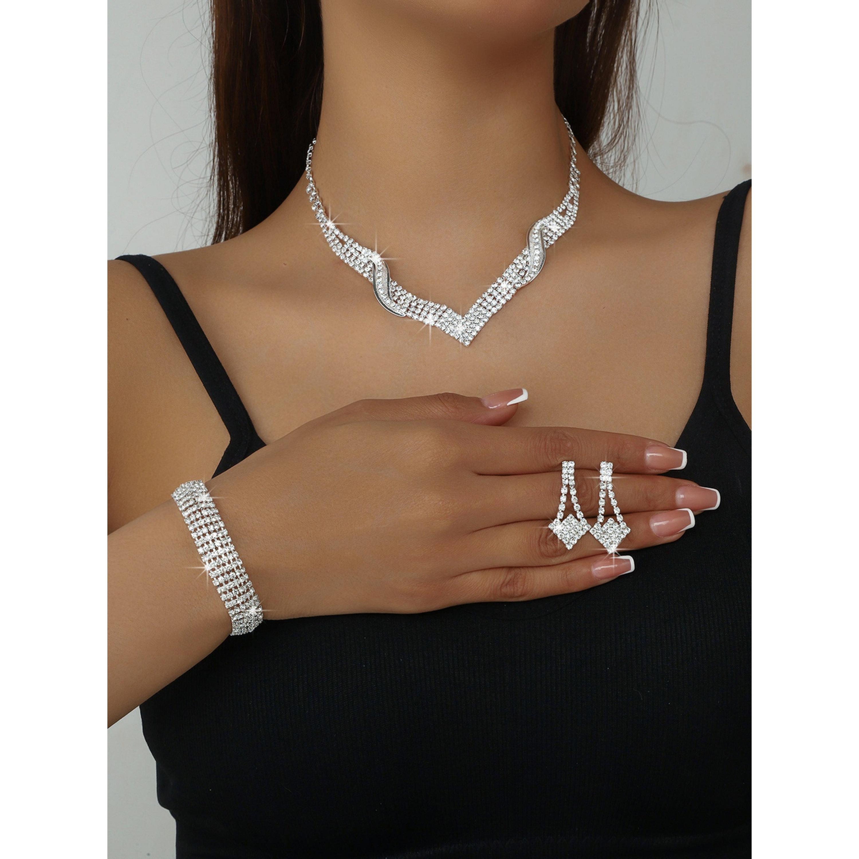طقم مجوهرات 3 قطع عقد وسوار وأقراط منمقة-women-watchesandjewellery-jewellery-jewellerysets-image-2