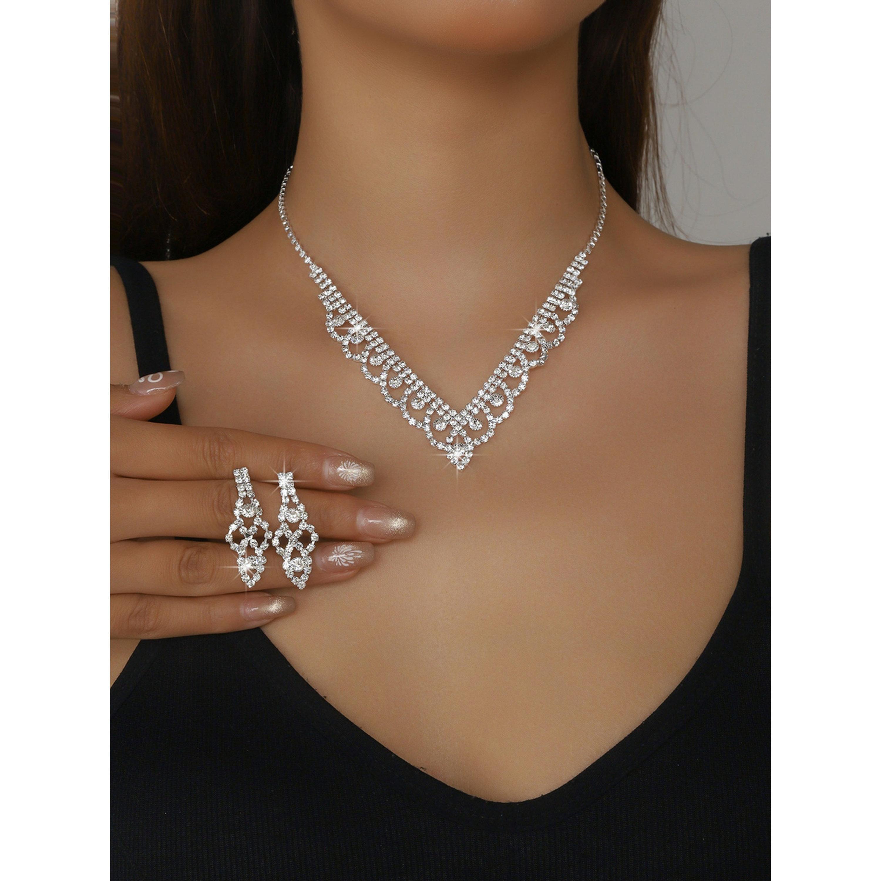 طقم مجوهرات قطعتين عقد وأقراط مزين-women-watchesandjewellery-jewellery-jewellerysets-image-2
