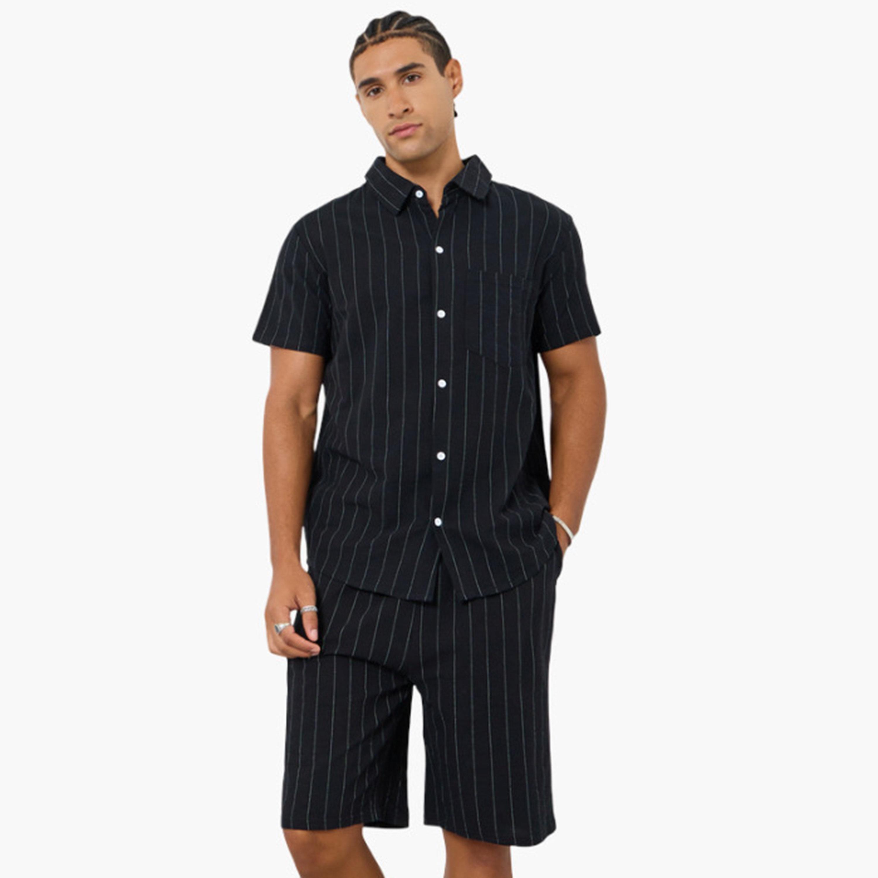 طقم من قميص مخطط بجيوب وشورت-men-clothing-coordsets-image-1