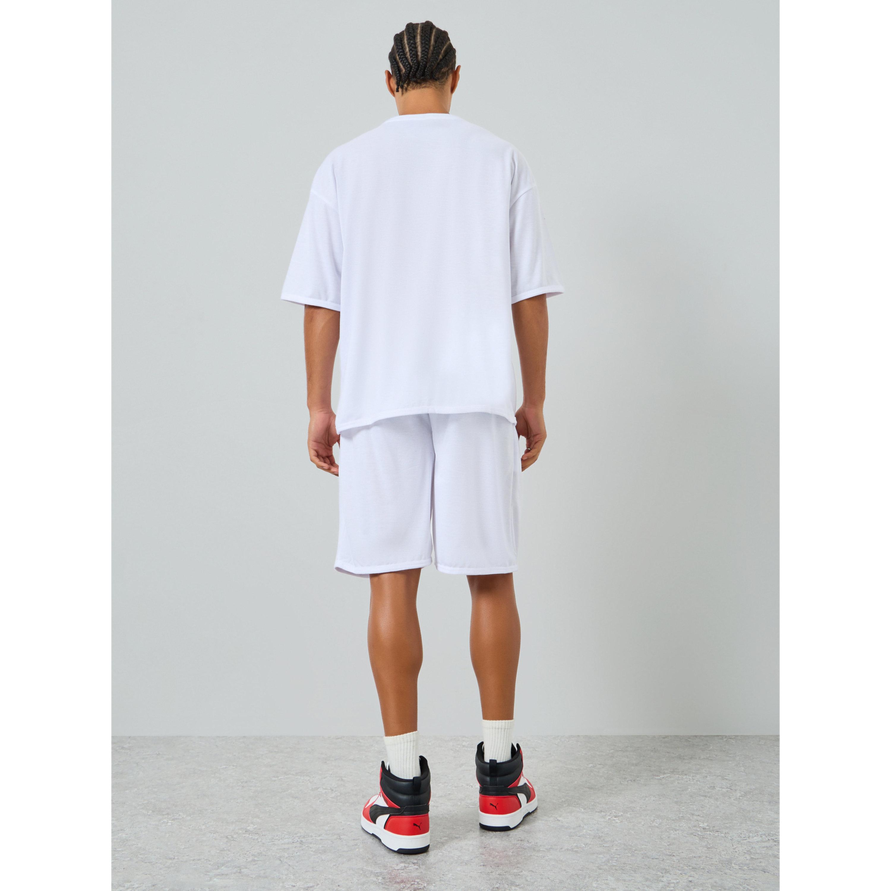 طقم من تيشيرت فضفاض سادة وشورت-men-clothing-coordsets-image-5